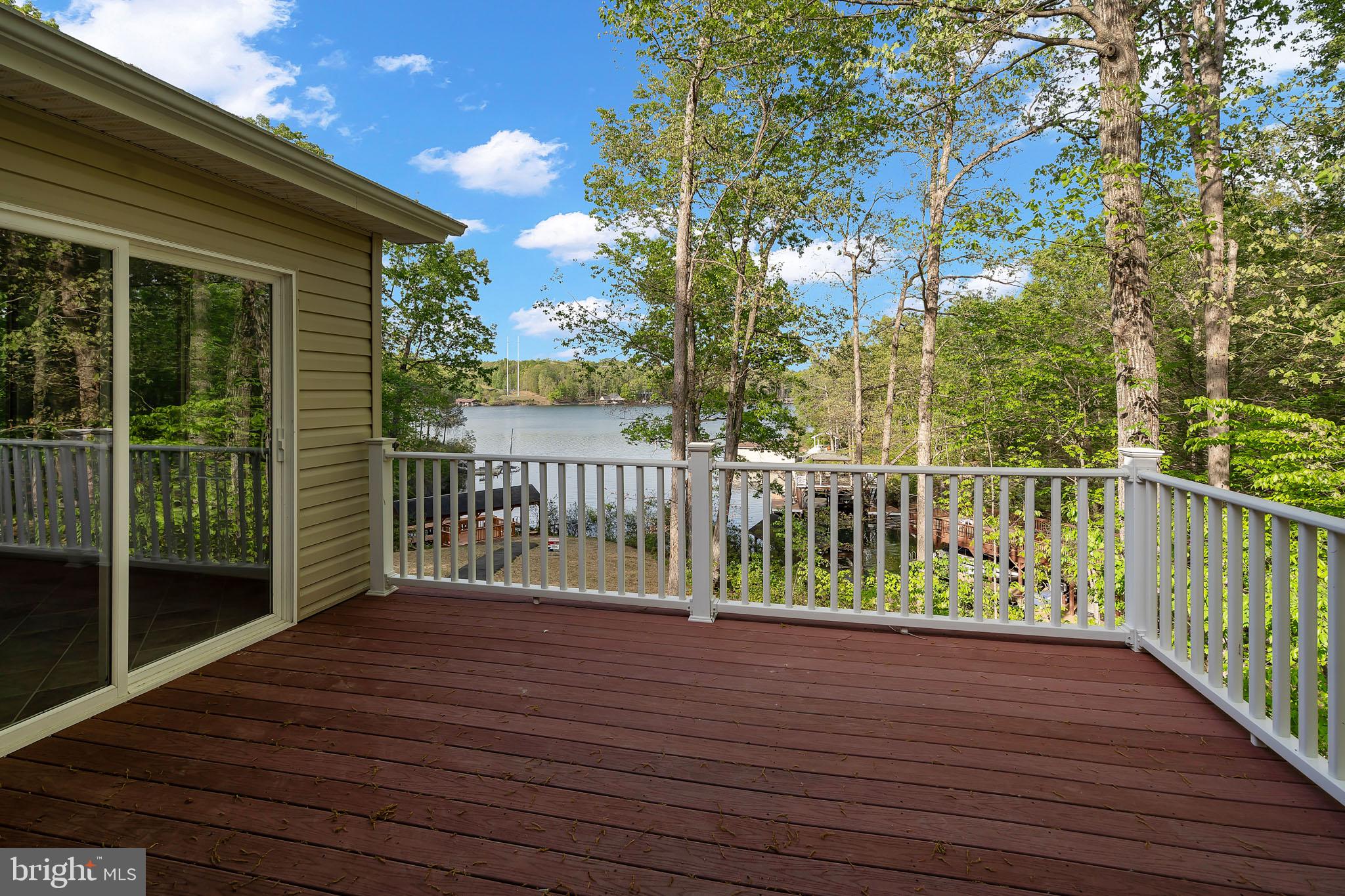 TALL PINES - Residential