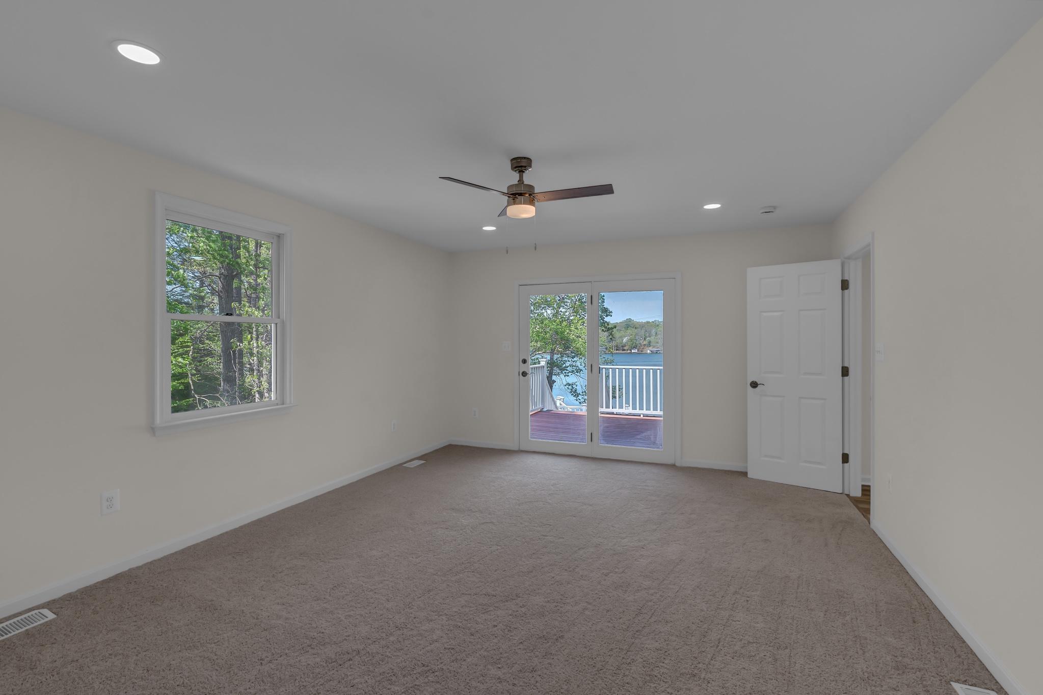 TALL PINES - Residential