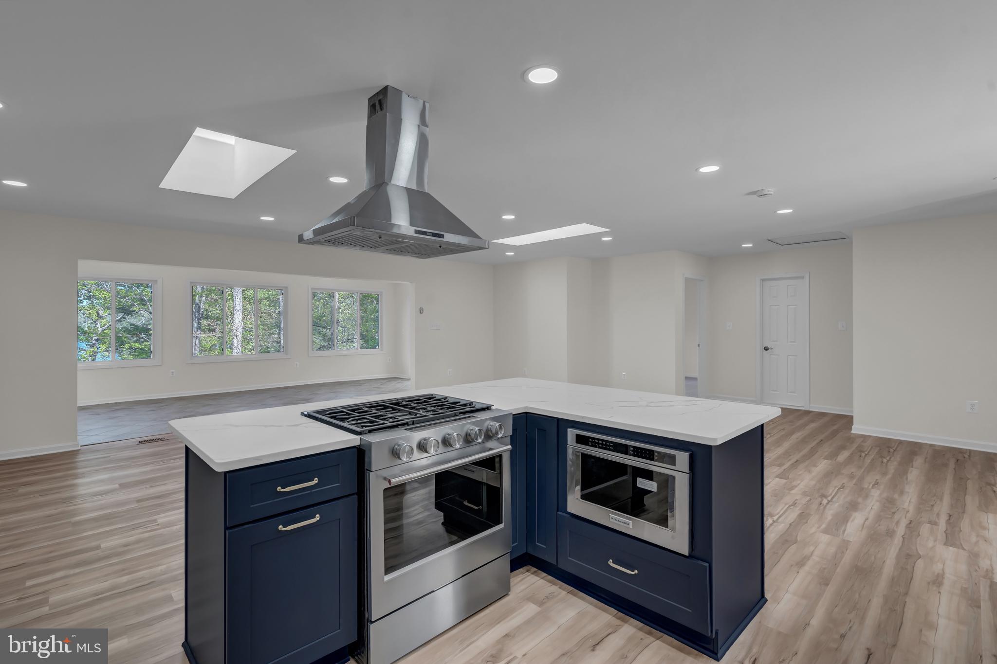 TALL PINES - Residential