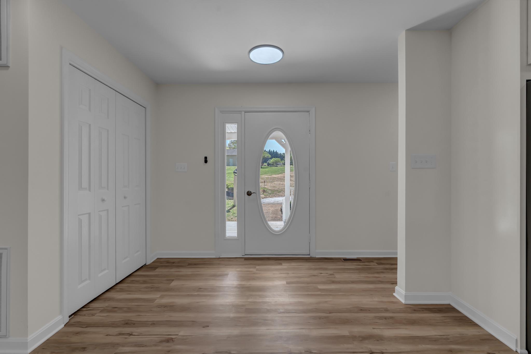 TALL PINES - Residential