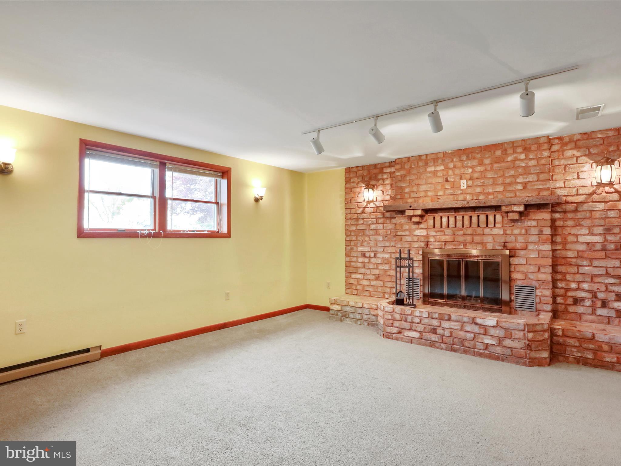 SOUTHAMPTON TWP - Residential