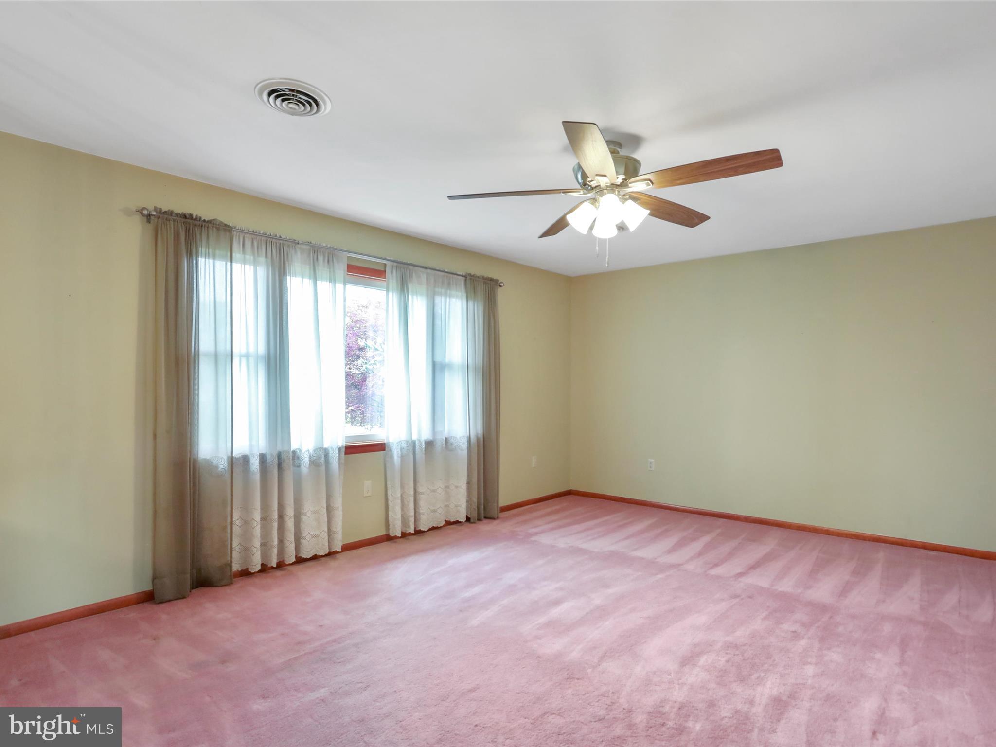 SOUTHAMPTON TWP - Residential