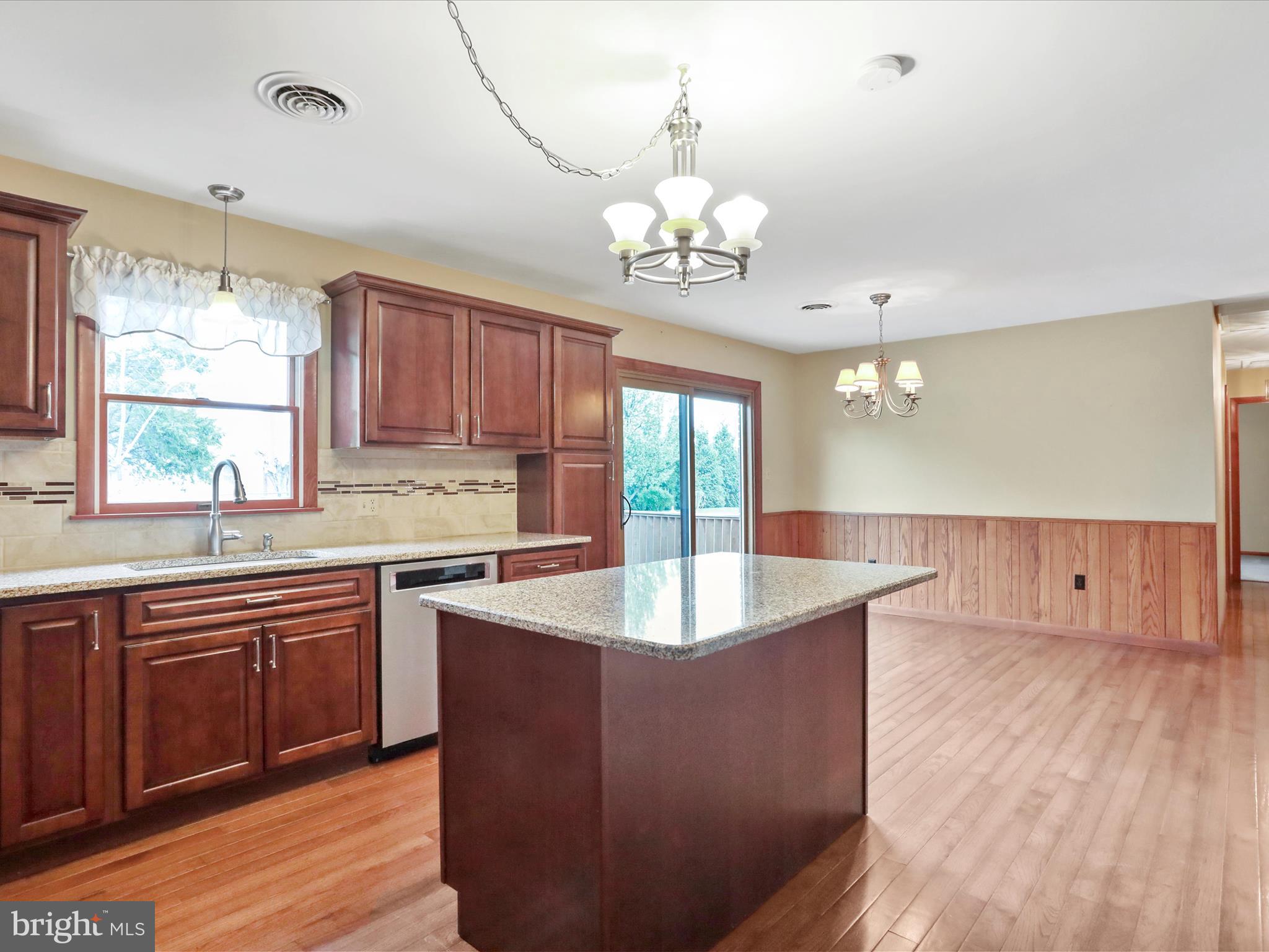 SOUTHAMPTON TWP - Residential