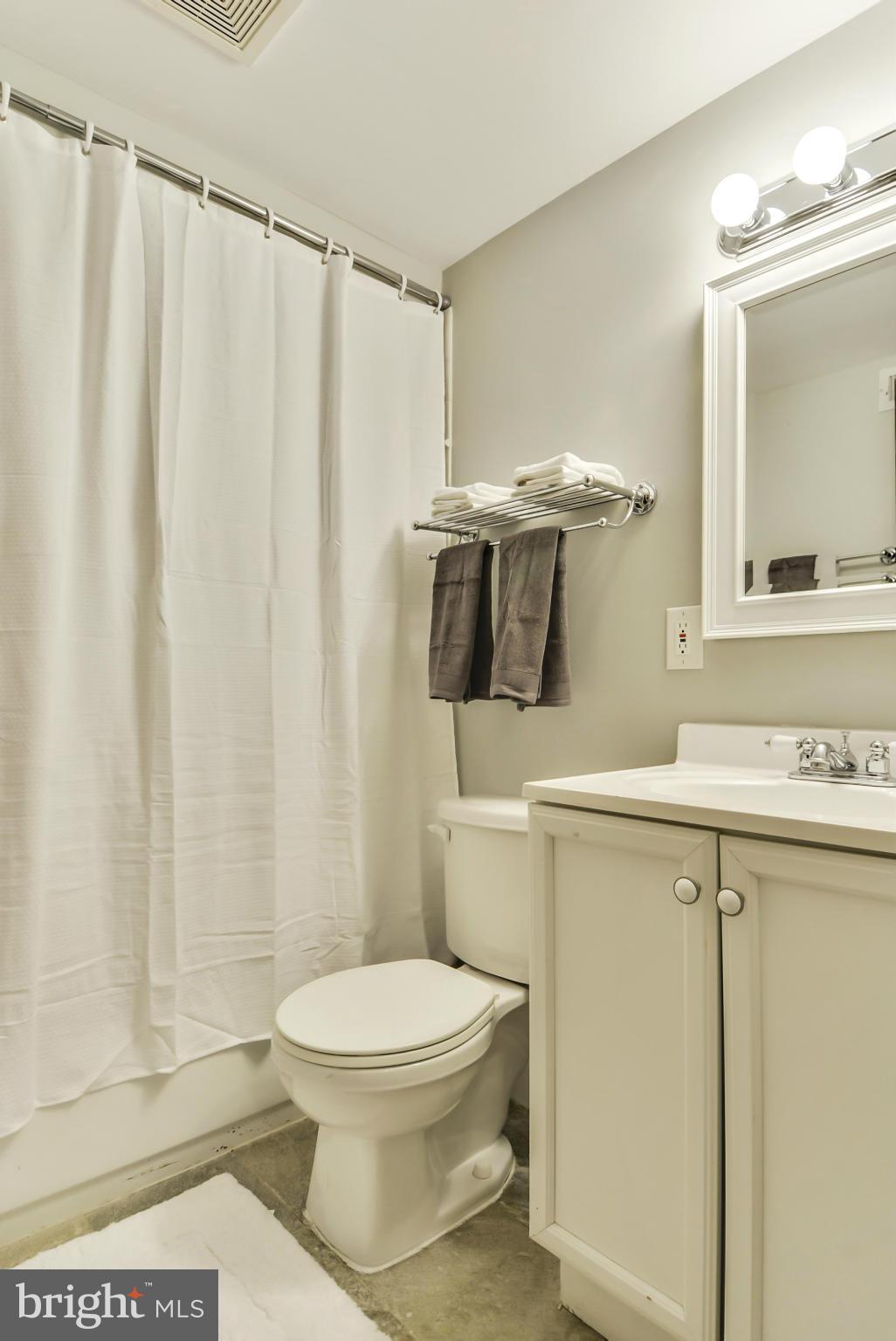 COLLINGWOOD ESTATES - Residential