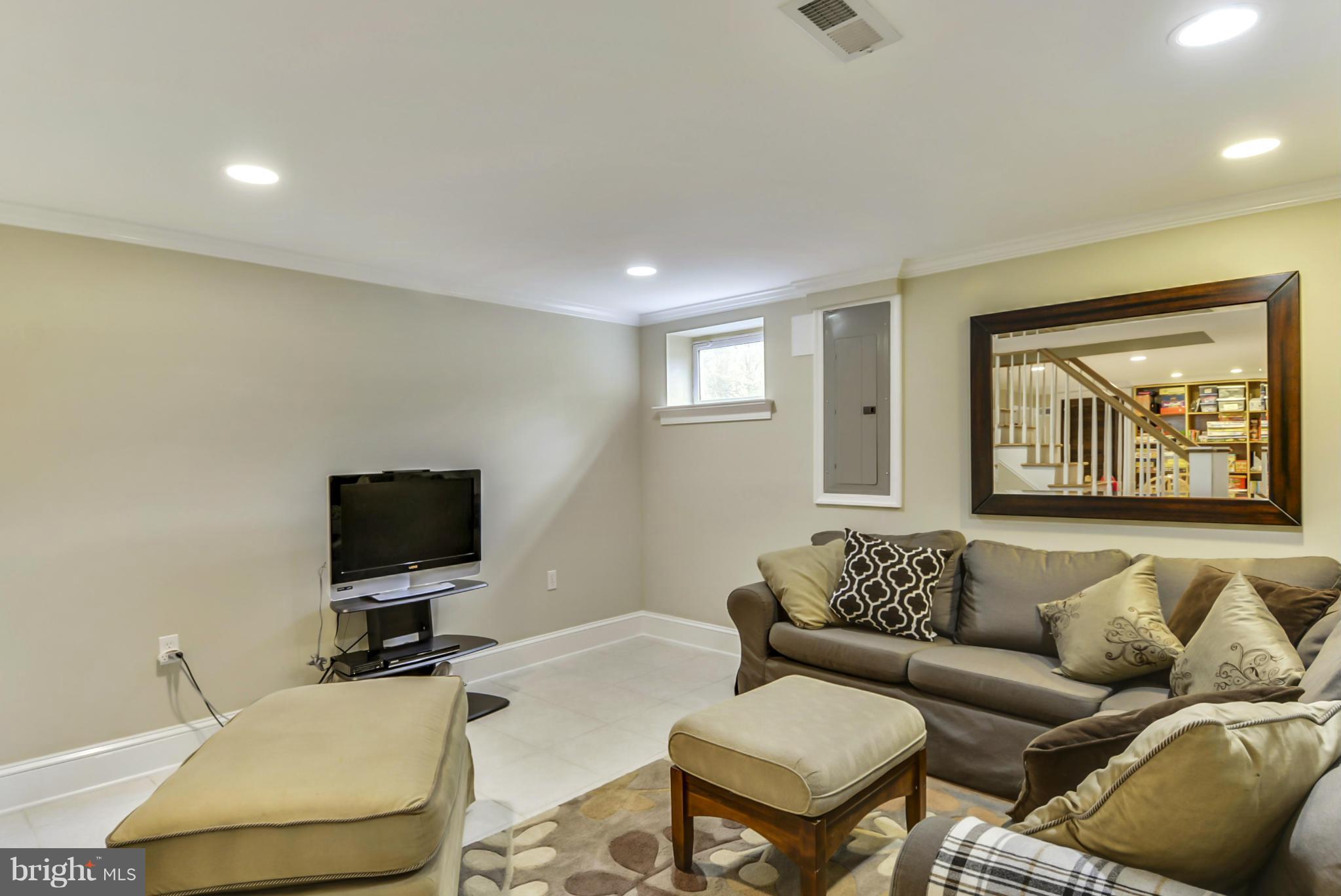 COLLINGWOOD ESTATES - Residential