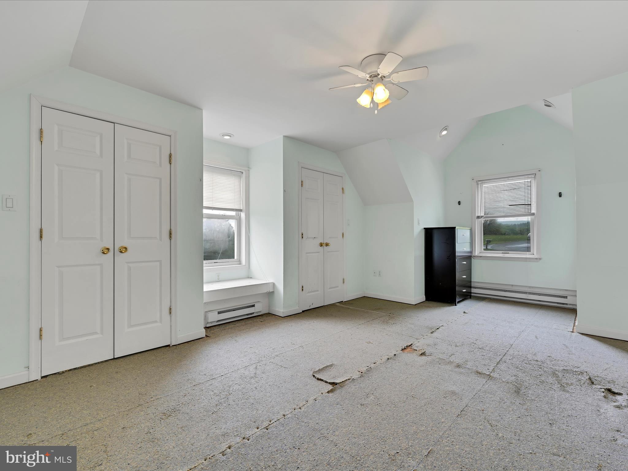 LAKE WYNONAH - Residential