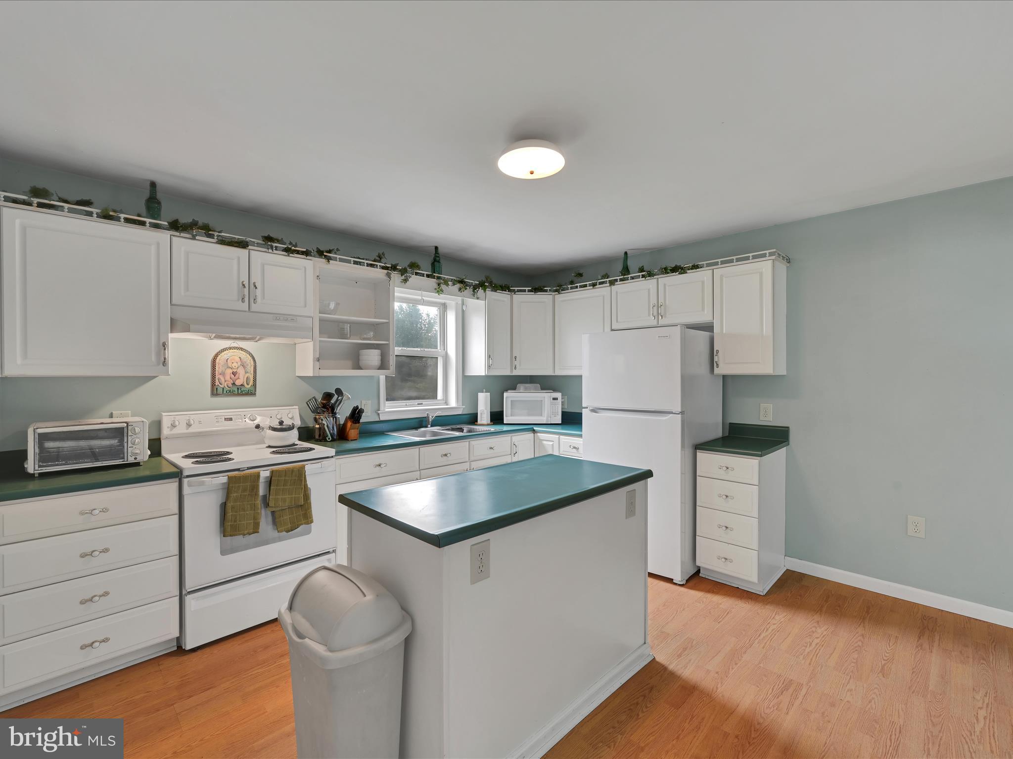 LAKE WYNONAH - Residential