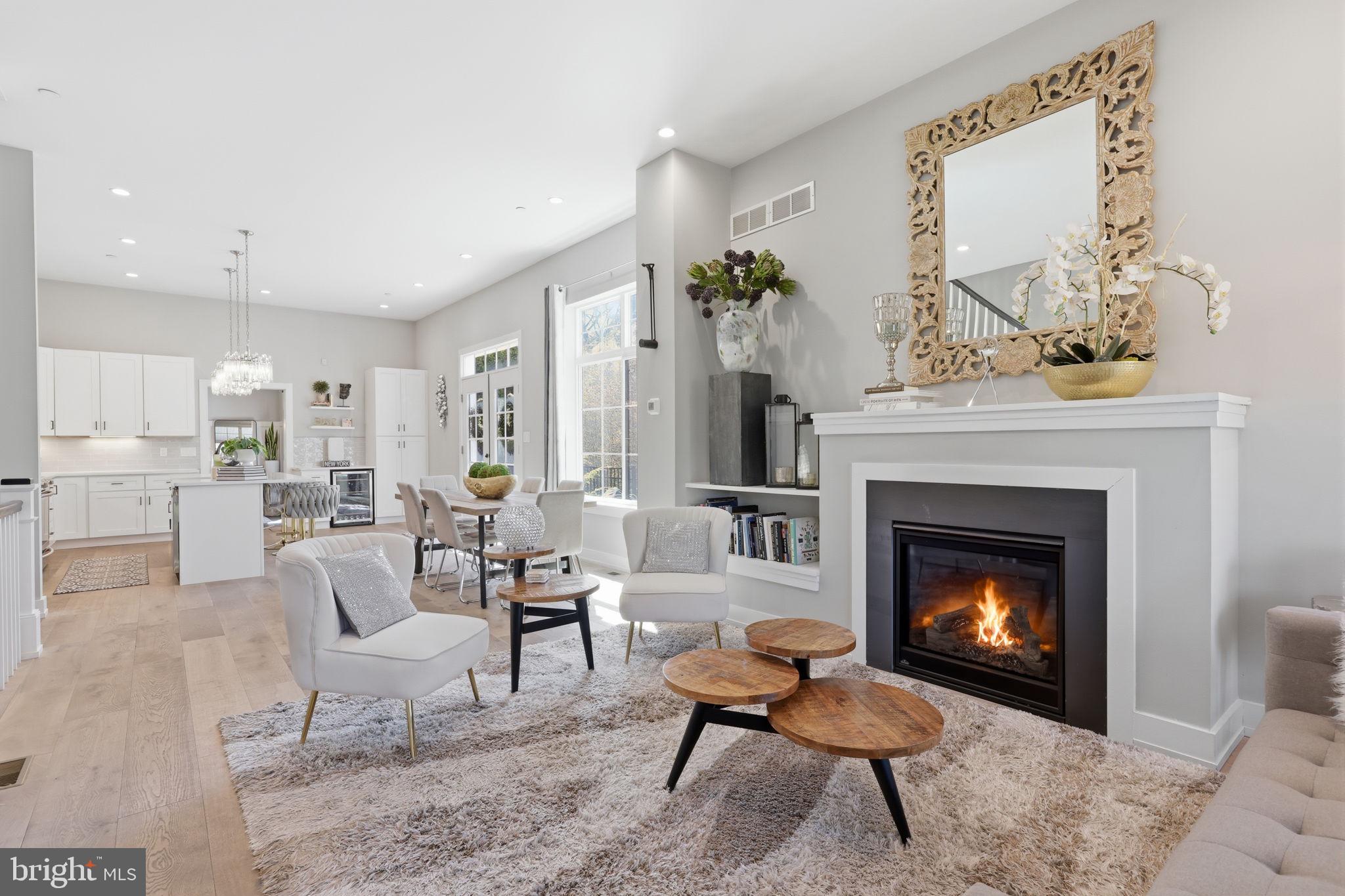 ROXBOROUGH - Residential