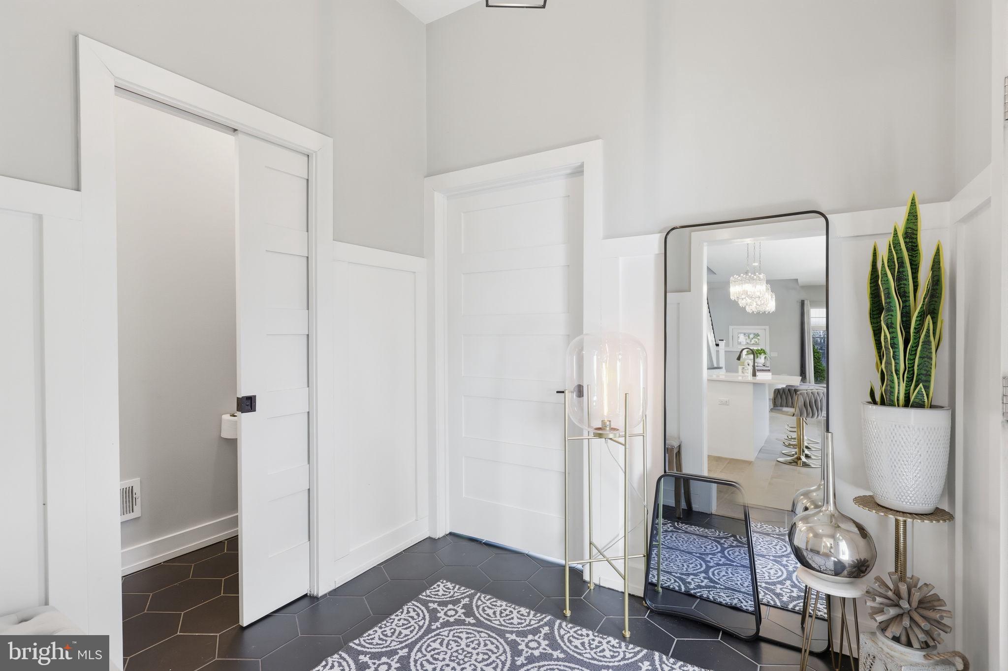 ROXBOROUGH - Residential