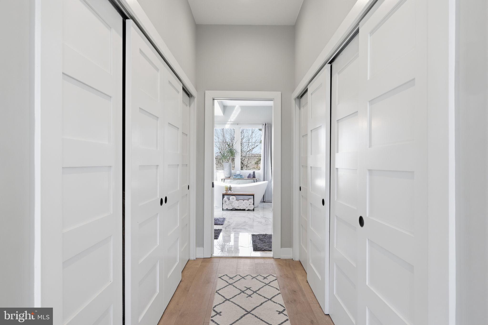 ROXBOROUGH - Residential