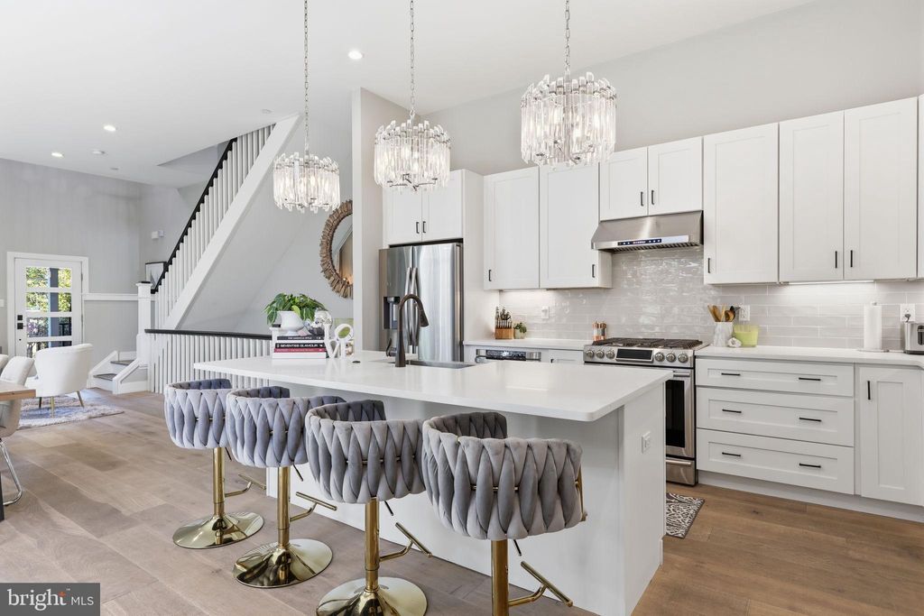 Photo of 547 Walnut Lane, PHILADELPHIA, PA 19128 (MLS # PAPH2593152)