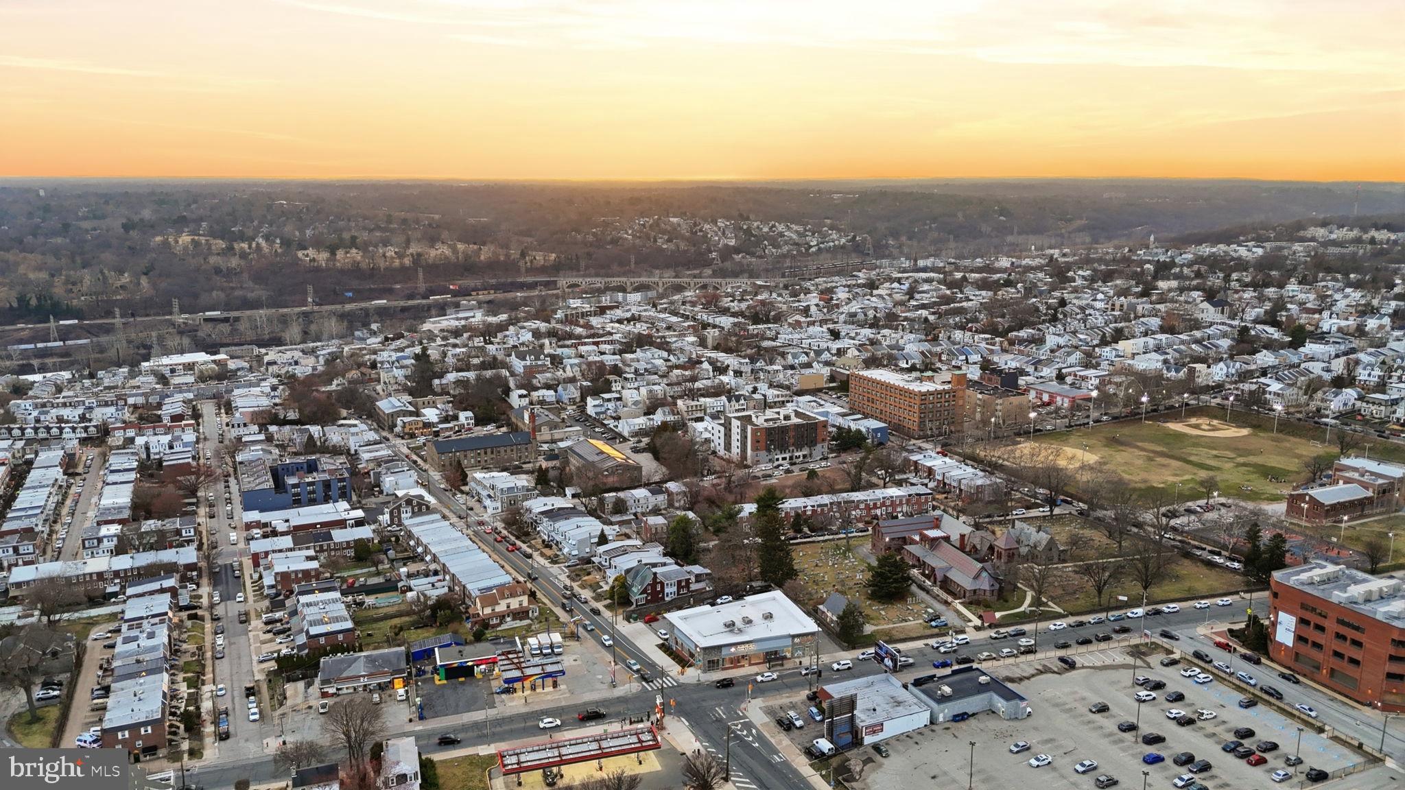 ROXBOROUGH - Residential