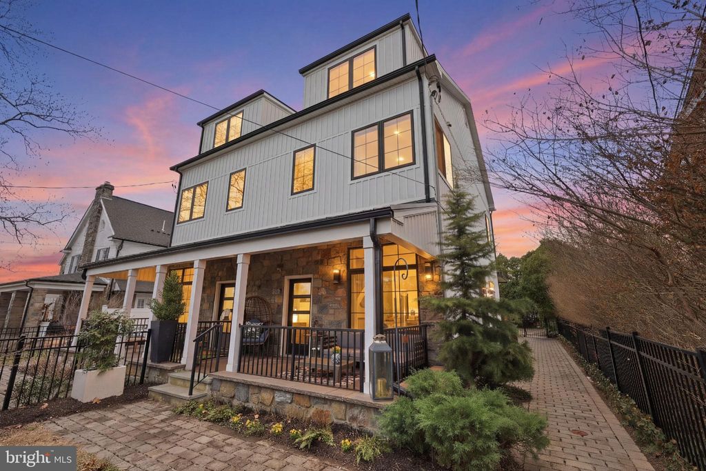 Photo of 547 Walnut Lane, PHILADELPHIA, PA 19128 (MLS # PAPH2593152)