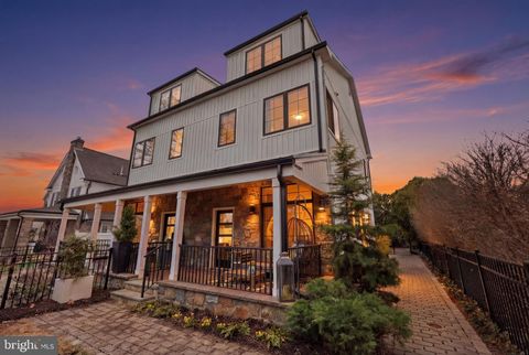 547 WALNUT LANE PHILADELPHIA PA 19128