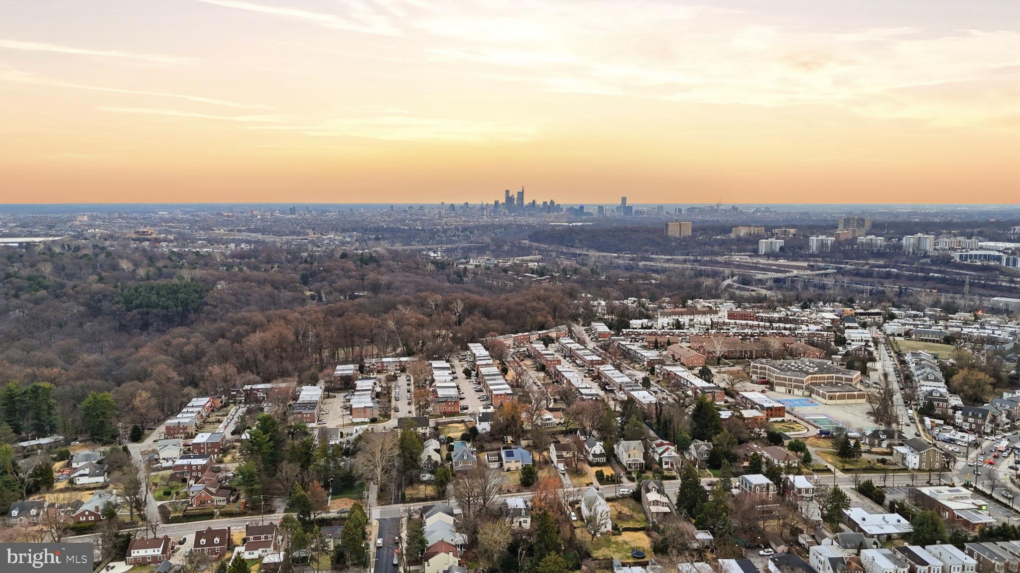 ROXBOROUGH - Residential