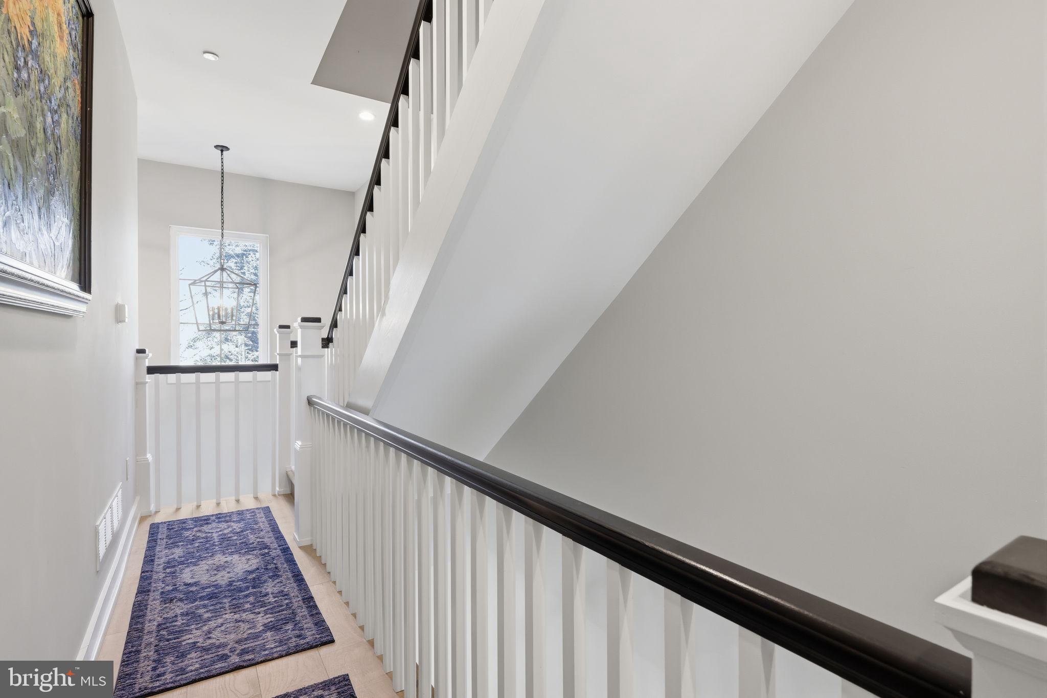 ROXBOROUGH - Residential