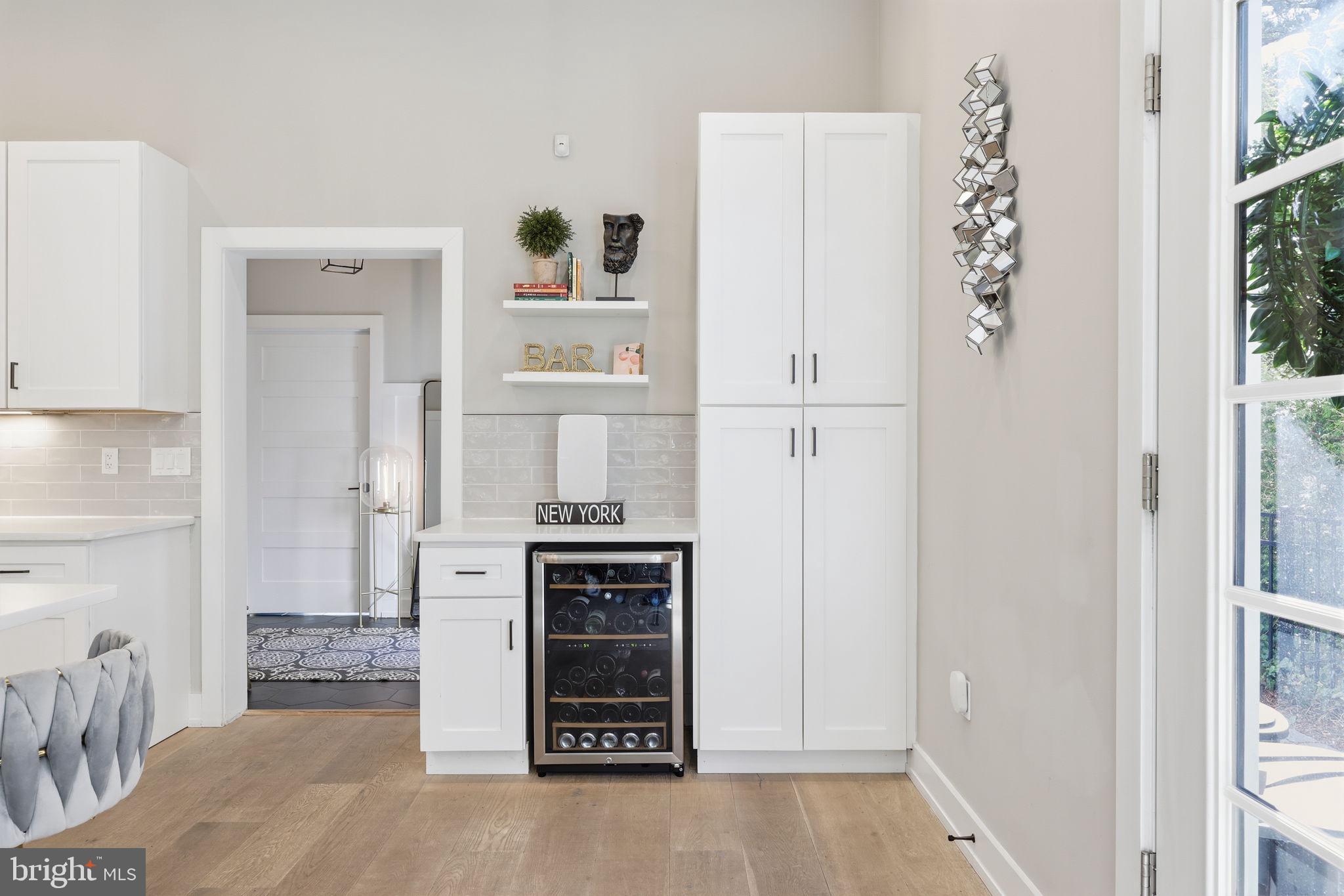 ROXBOROUGH - Residential