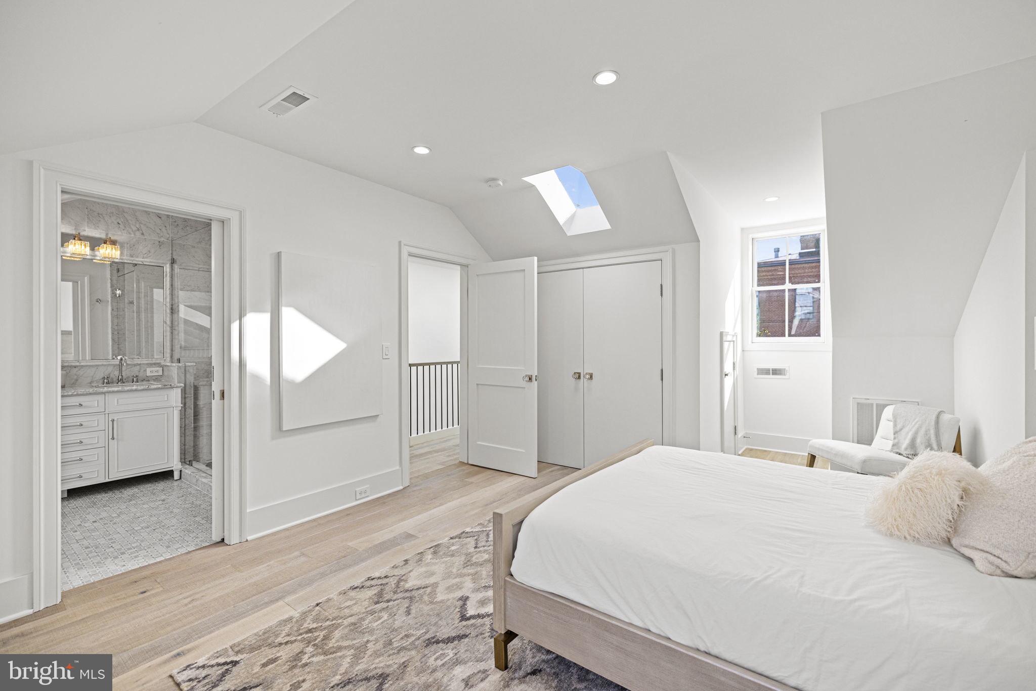 GEORGETOWN - Residential