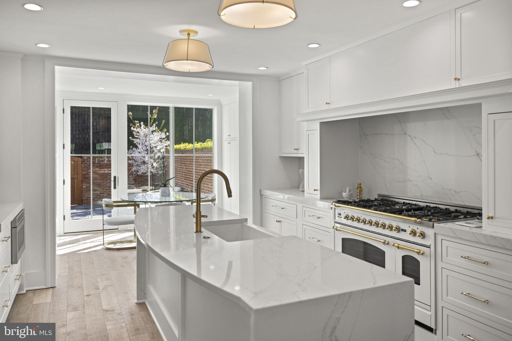 GEORGETOWN - Residential