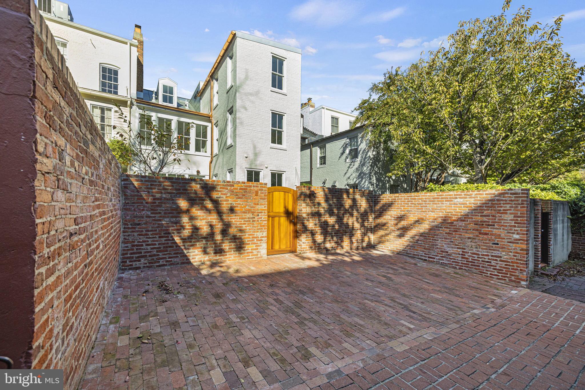 GEORGETOWN - Residential
