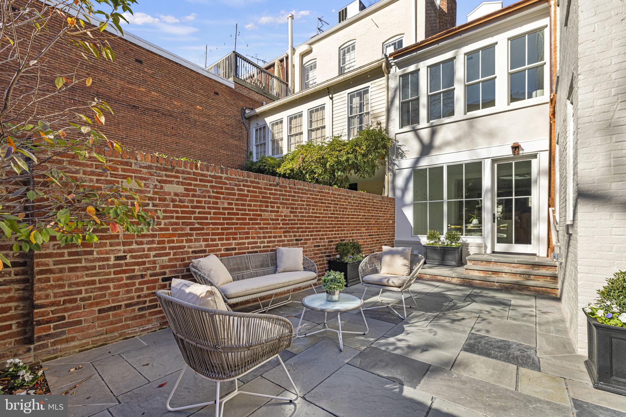 GEORGETOWN - Residential
