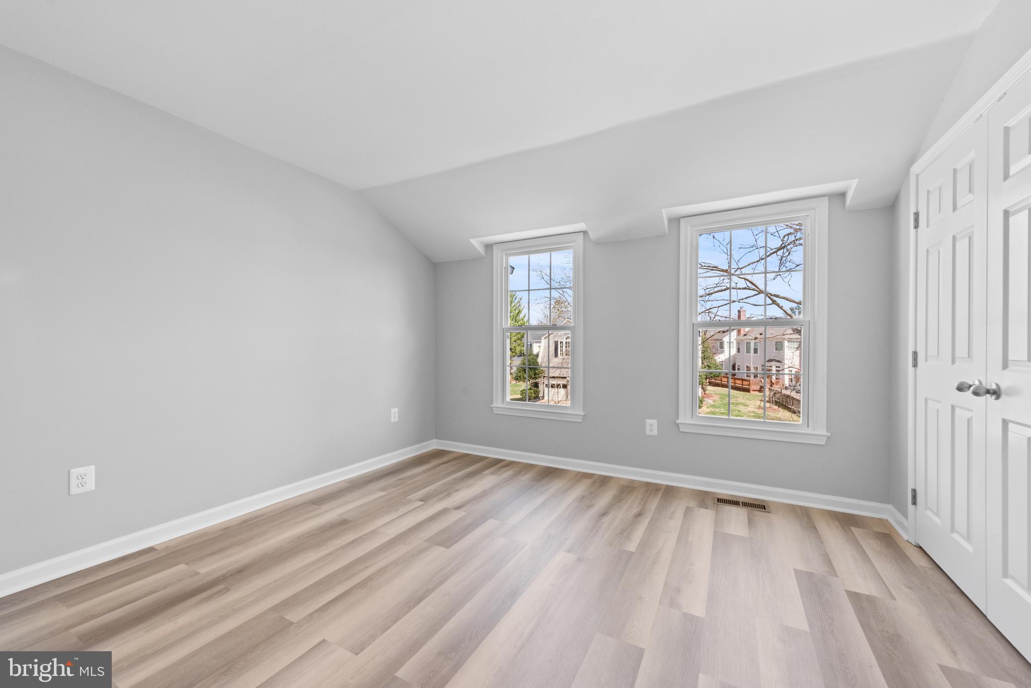 SULLY STATION - Residential