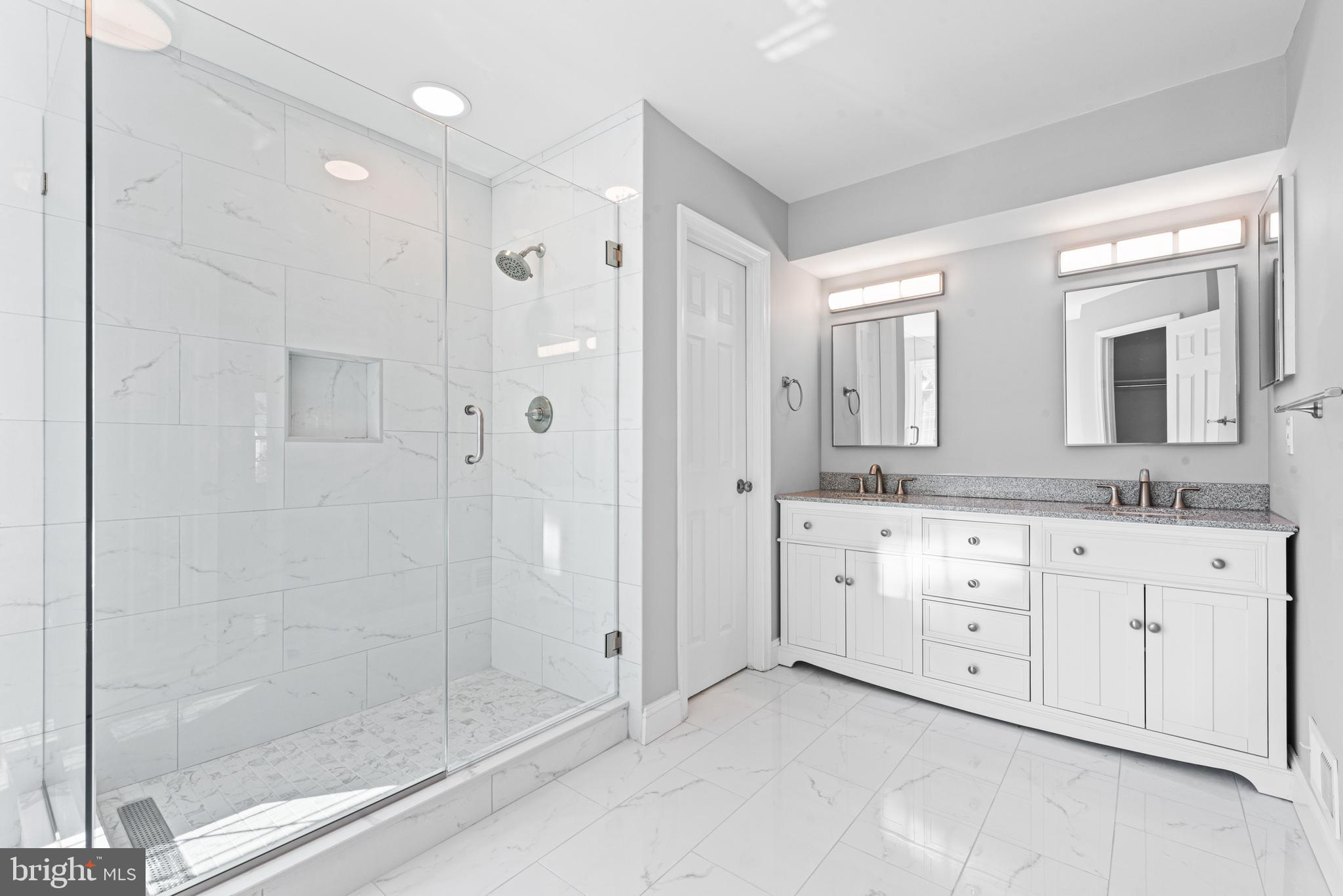 SULLY STATION - Residential