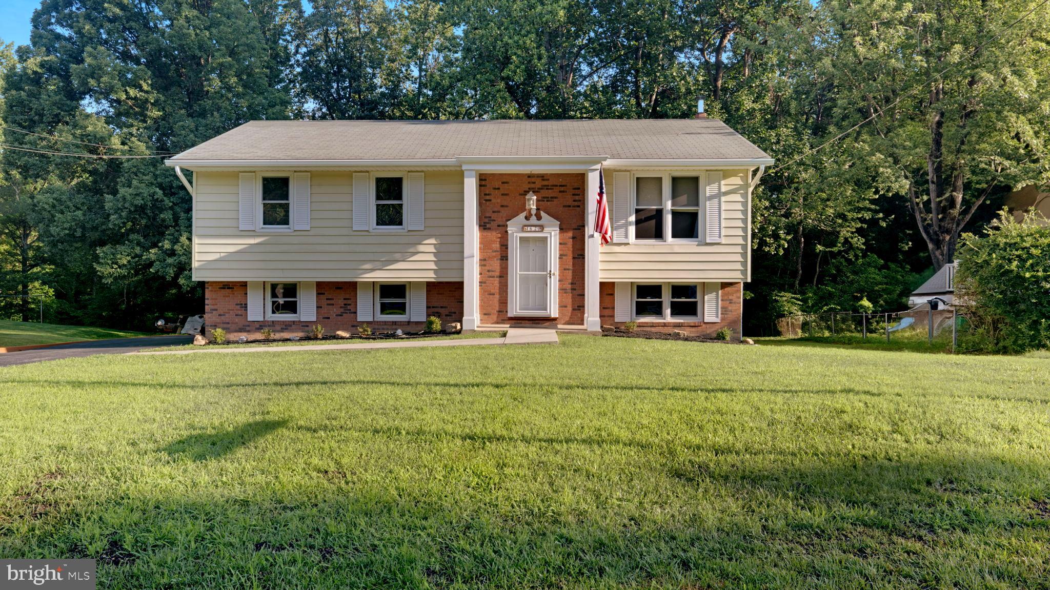 MOUNT HIGH - Residential