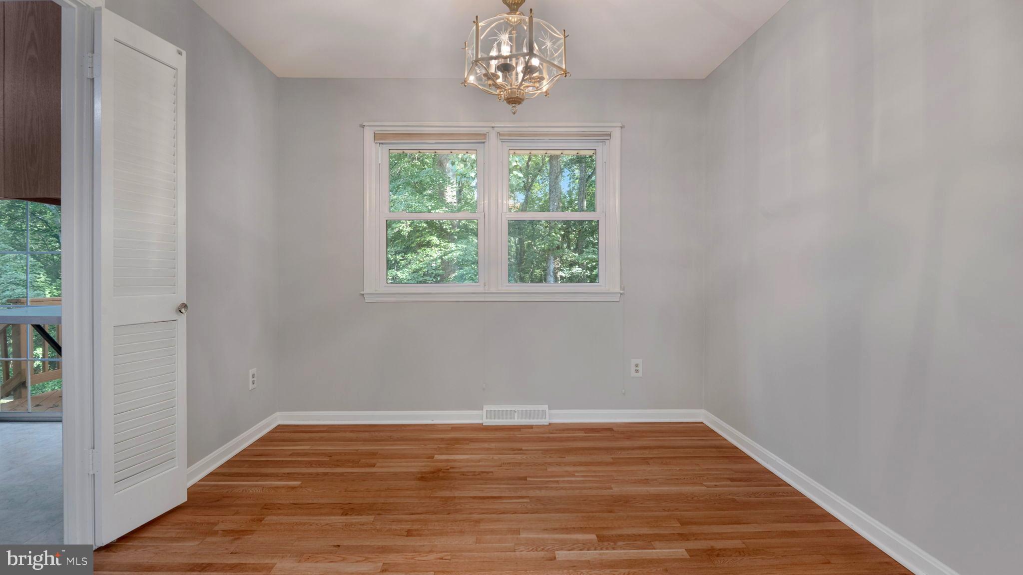 MOUNT HIGH - Residential