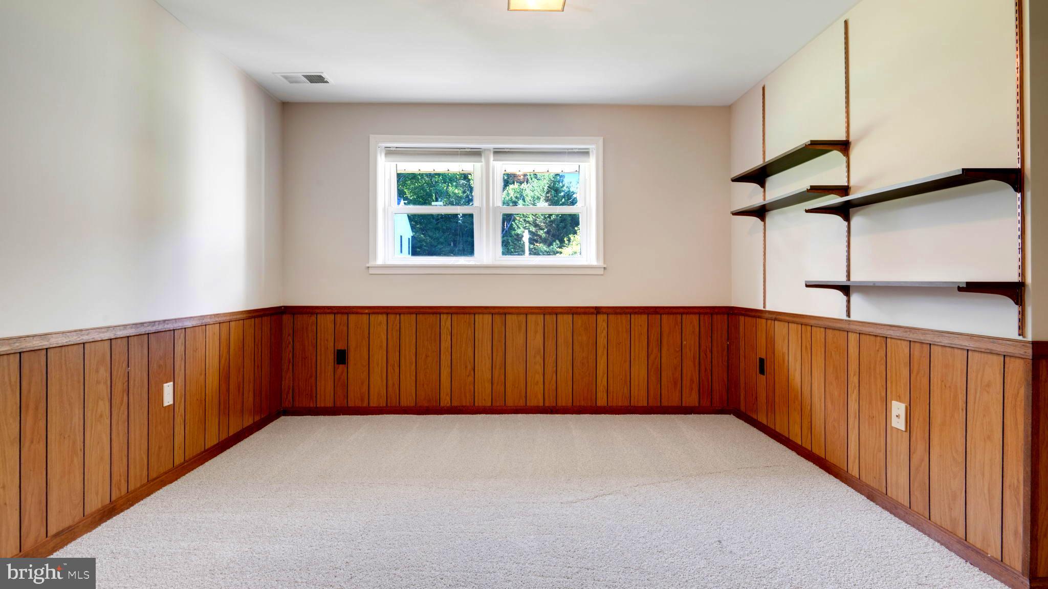 MOUNT HIGH - Residential