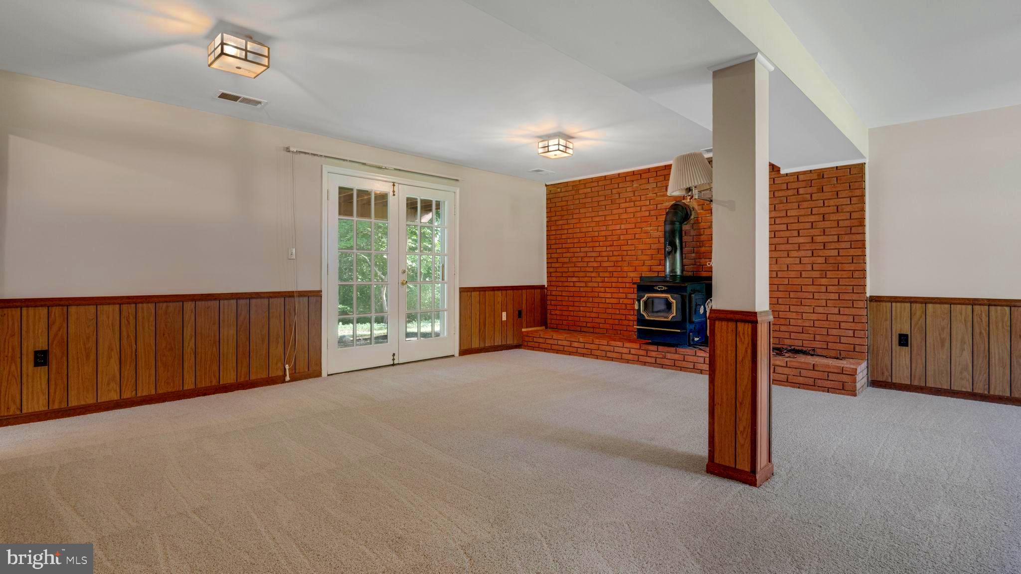 MOUNT HIGH - Residential