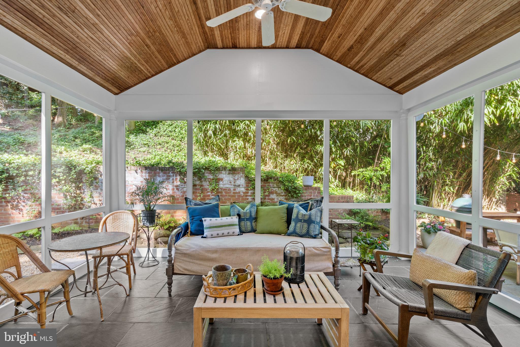 BELLE HAVEN - Residential