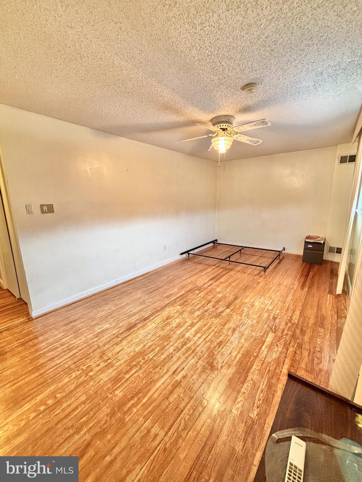 BELLS CORNER - Residential