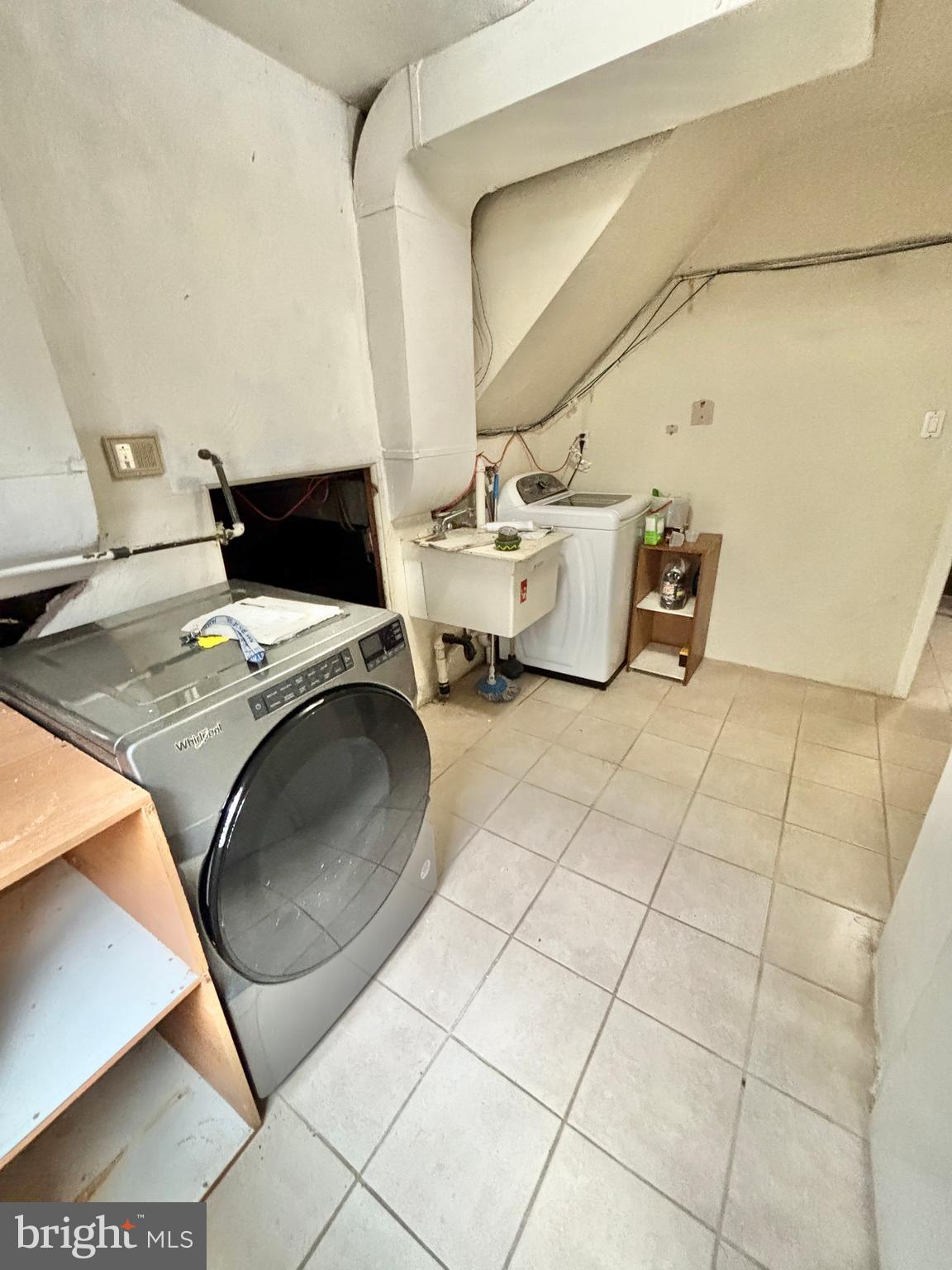 BELLS CORNER - Residential