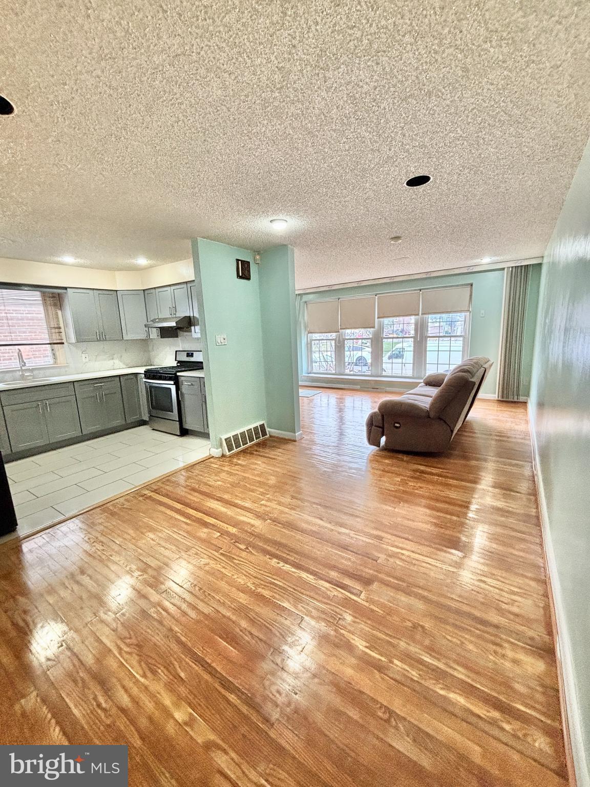 BELLS CORNER - Residential