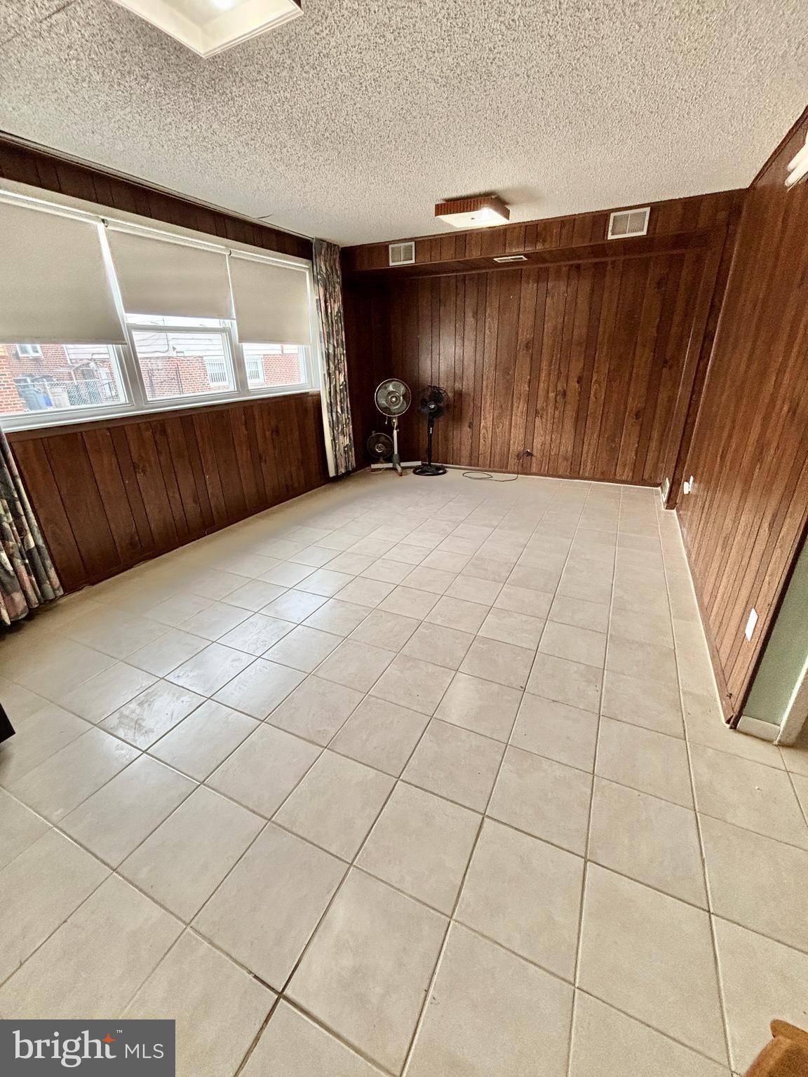 BELLS CORNER - Residential