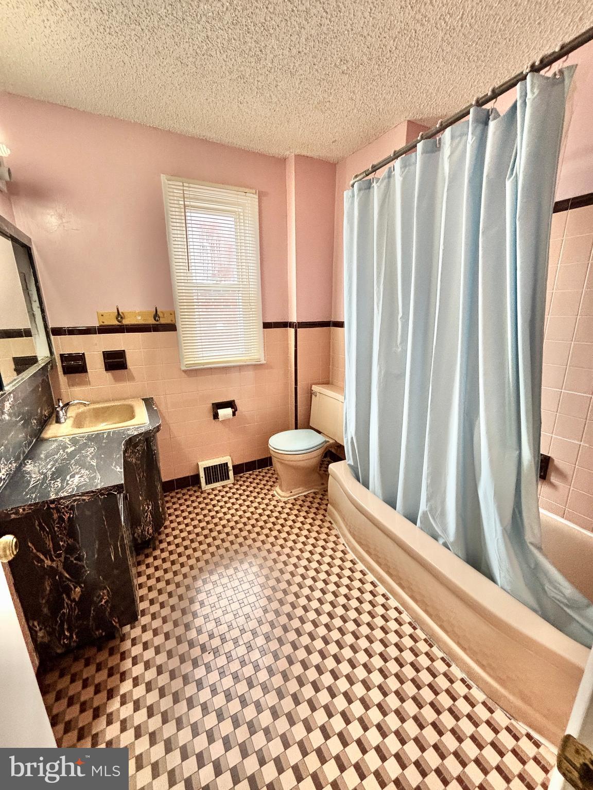 BELLS CORNER - Residential