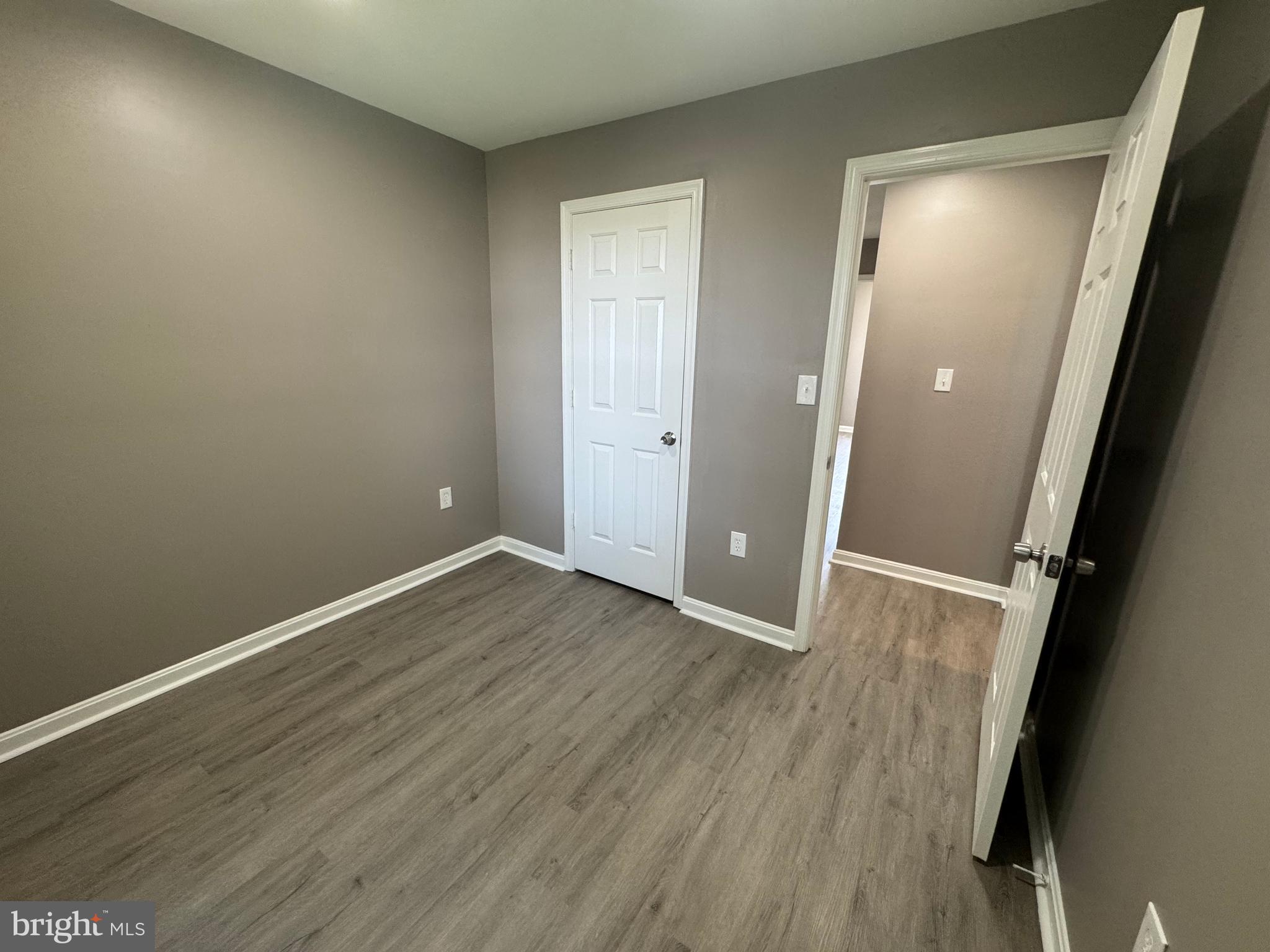 GLENARDEN TOWNS - Residential