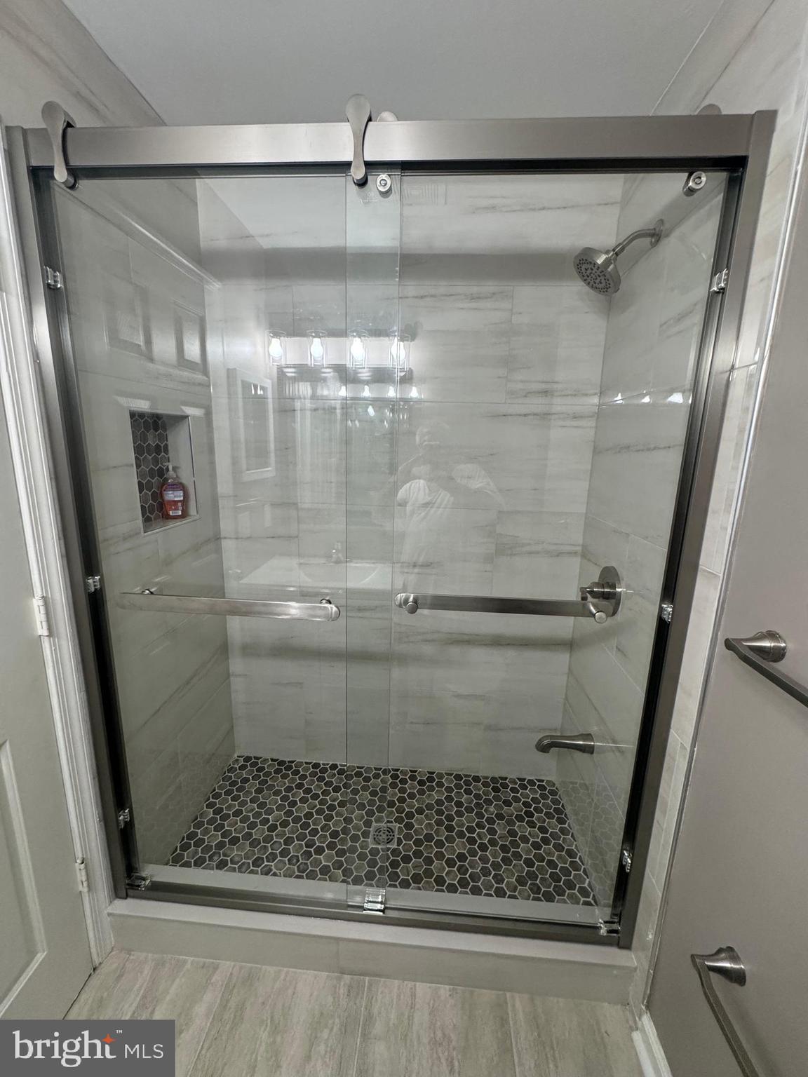 GLENARDEN TOWNS - Residential