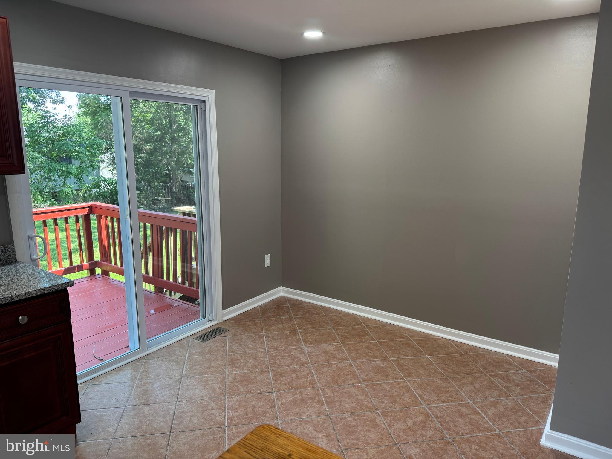 GLENARDEN TOWNS - Residential