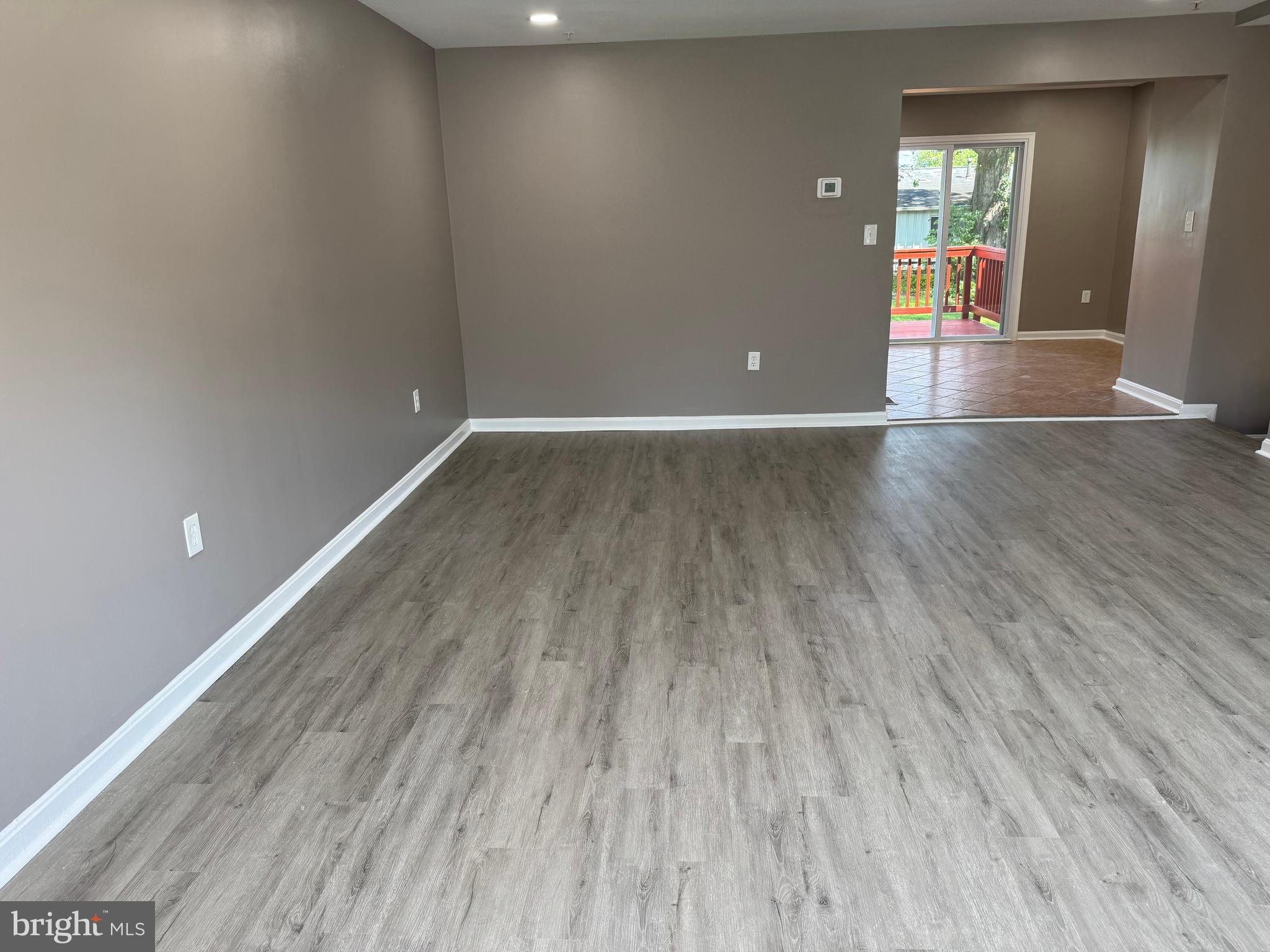 GLENARDEN TOWNS - Residential