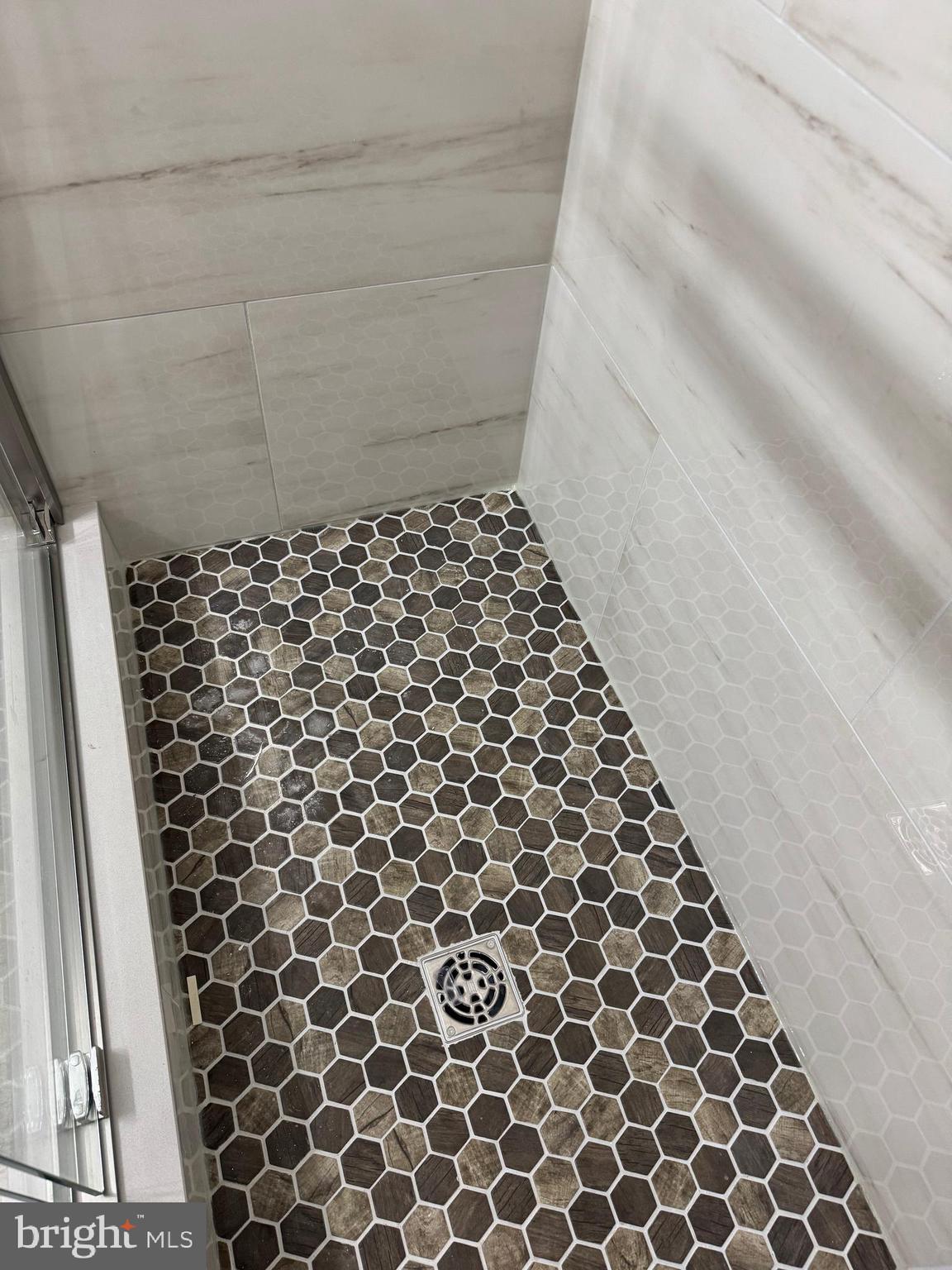 GLENARDEN TOWNS - Residential