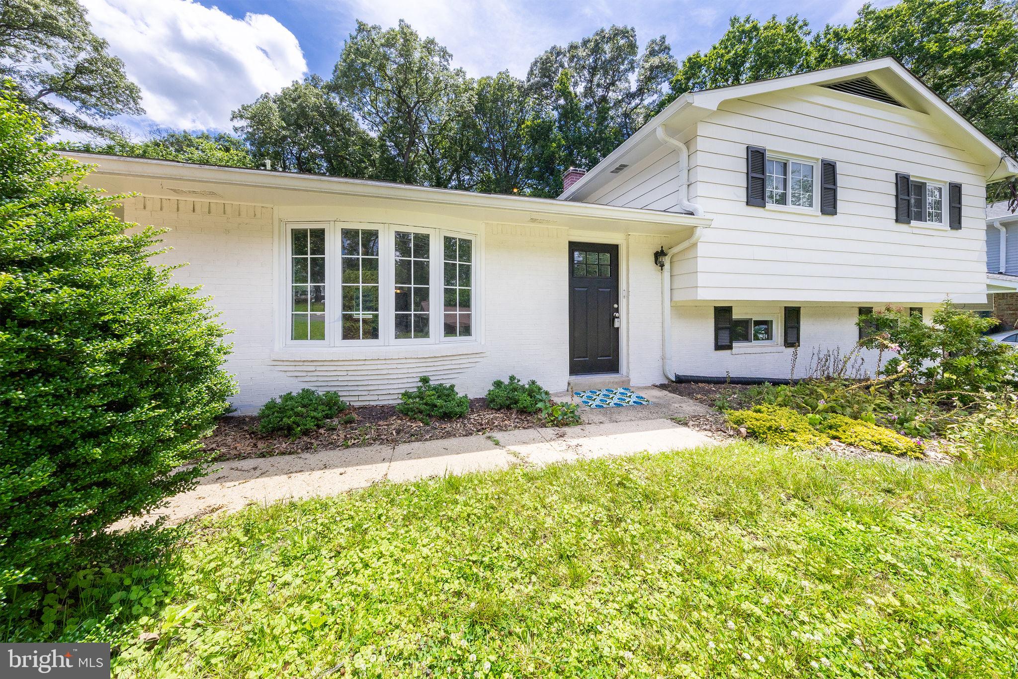 704 KINGS LANE