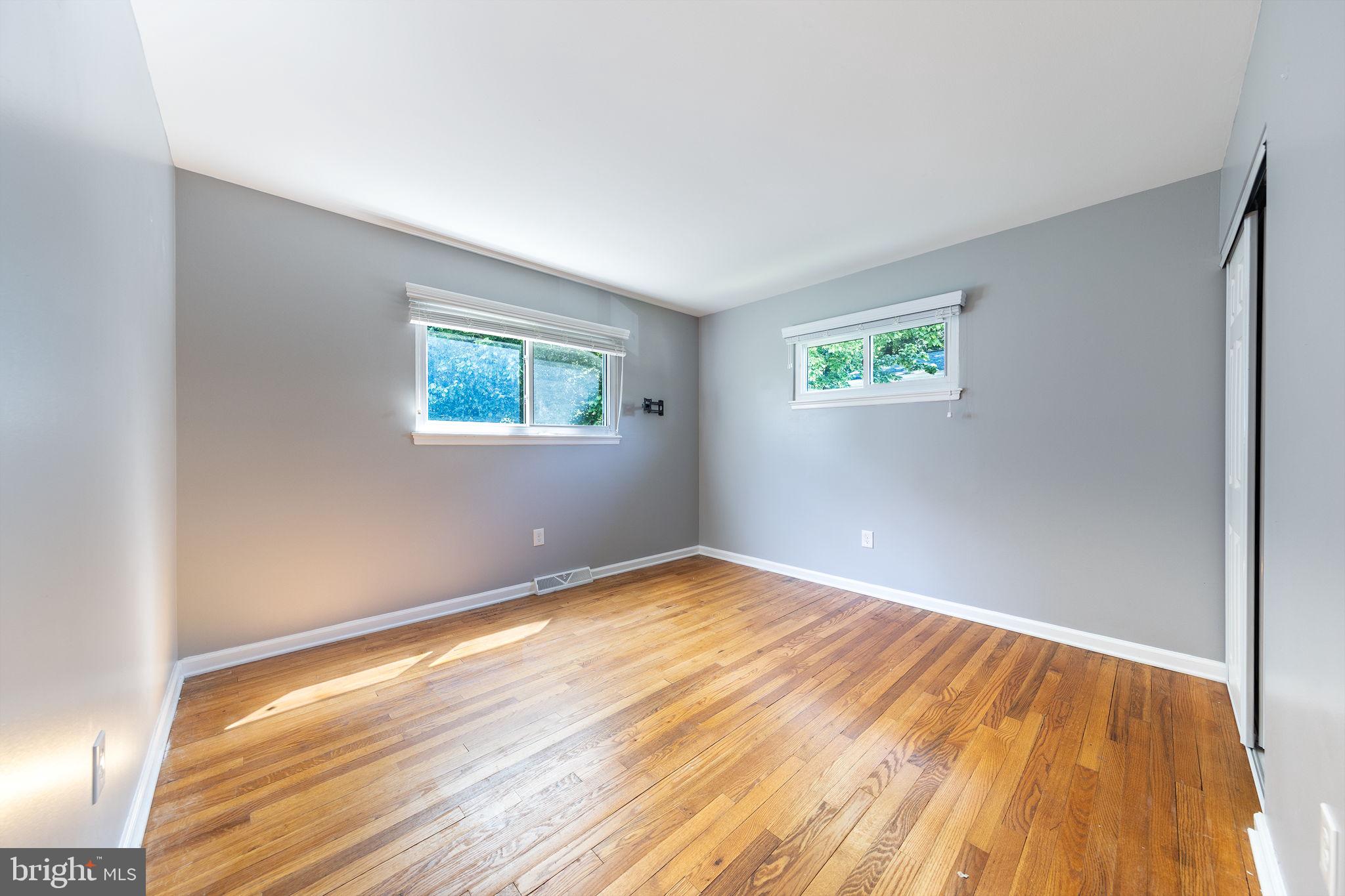 FORT WASHINGTON ESTATES - Residential