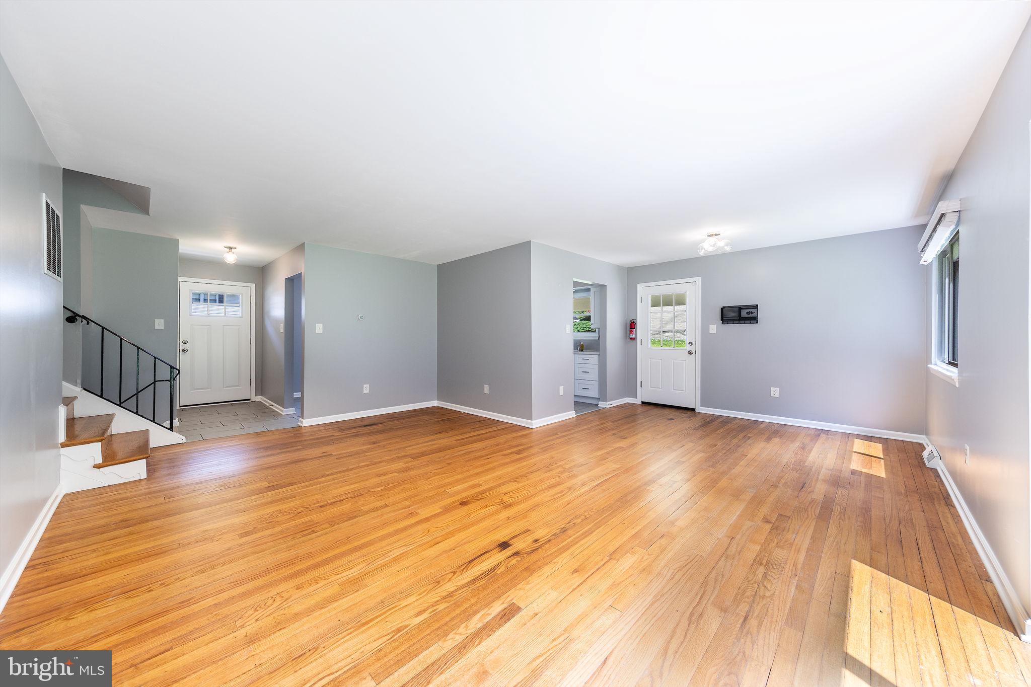 FORT WASHINGTON ESTATES - Residential