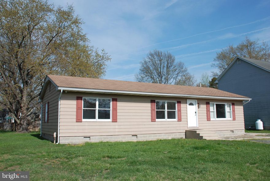 Three bedroom rancher in quiet community, 6 minutes from the Chesapeake Bay Bridge. Shopping, restaurants, dock bars, public trails all nearby. The yard is ready for your vision to unfold with room for a garden and recreation. HOA includes Boat ramp, pool, beach, playground and clubhouse access.
