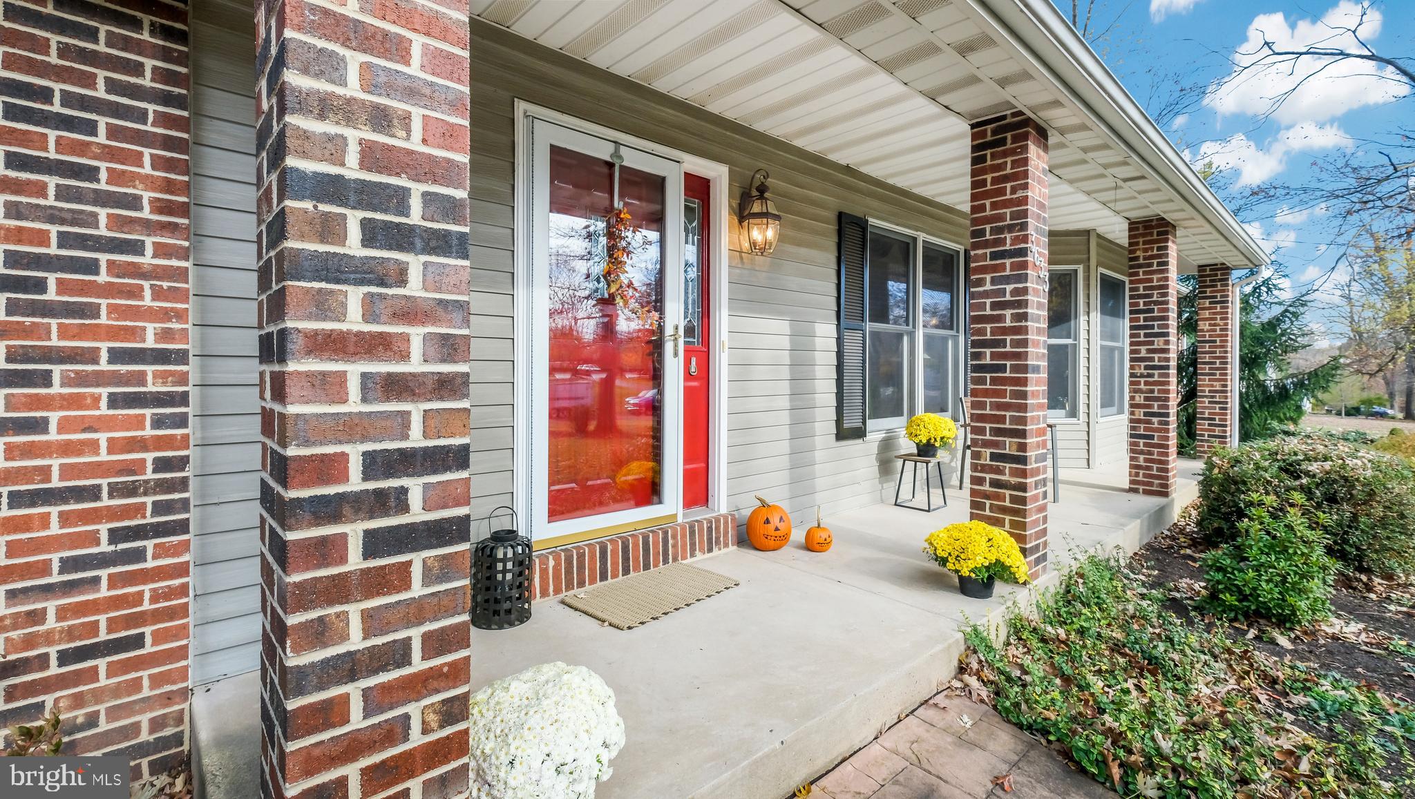 MEADOW WOOD - Residential