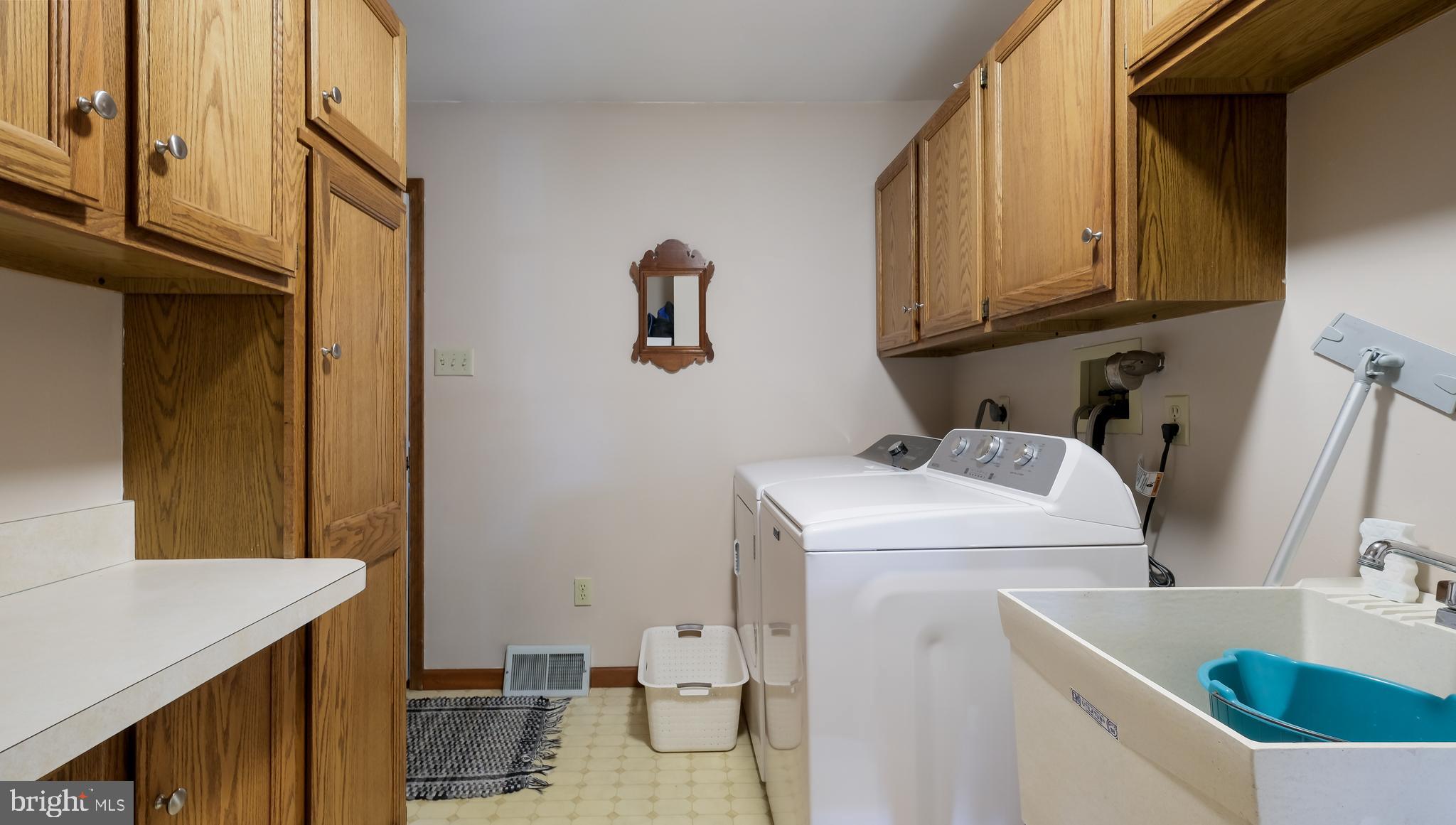 MEADOW WOOD - Residential