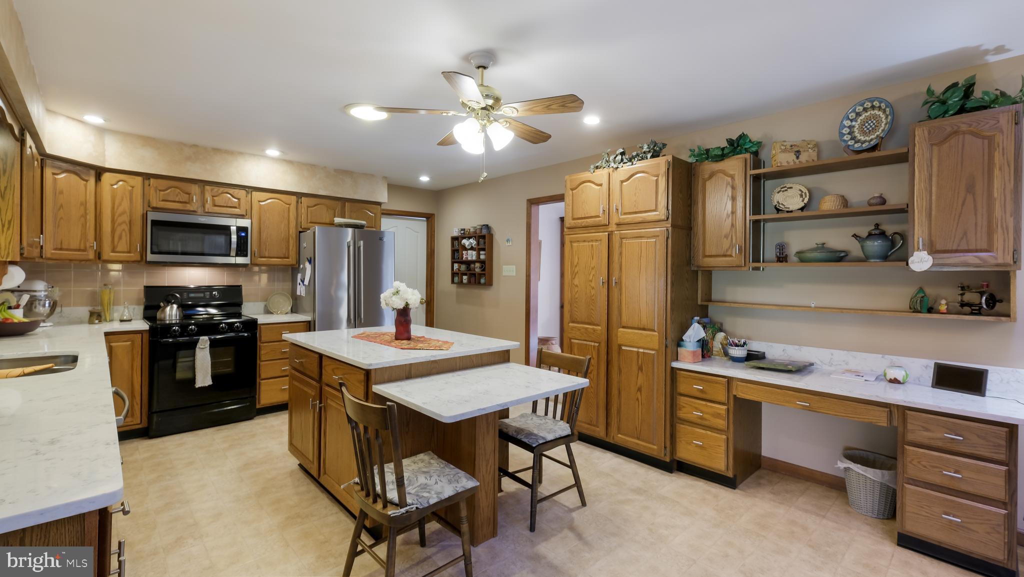 MEADOW WOOD - Residential