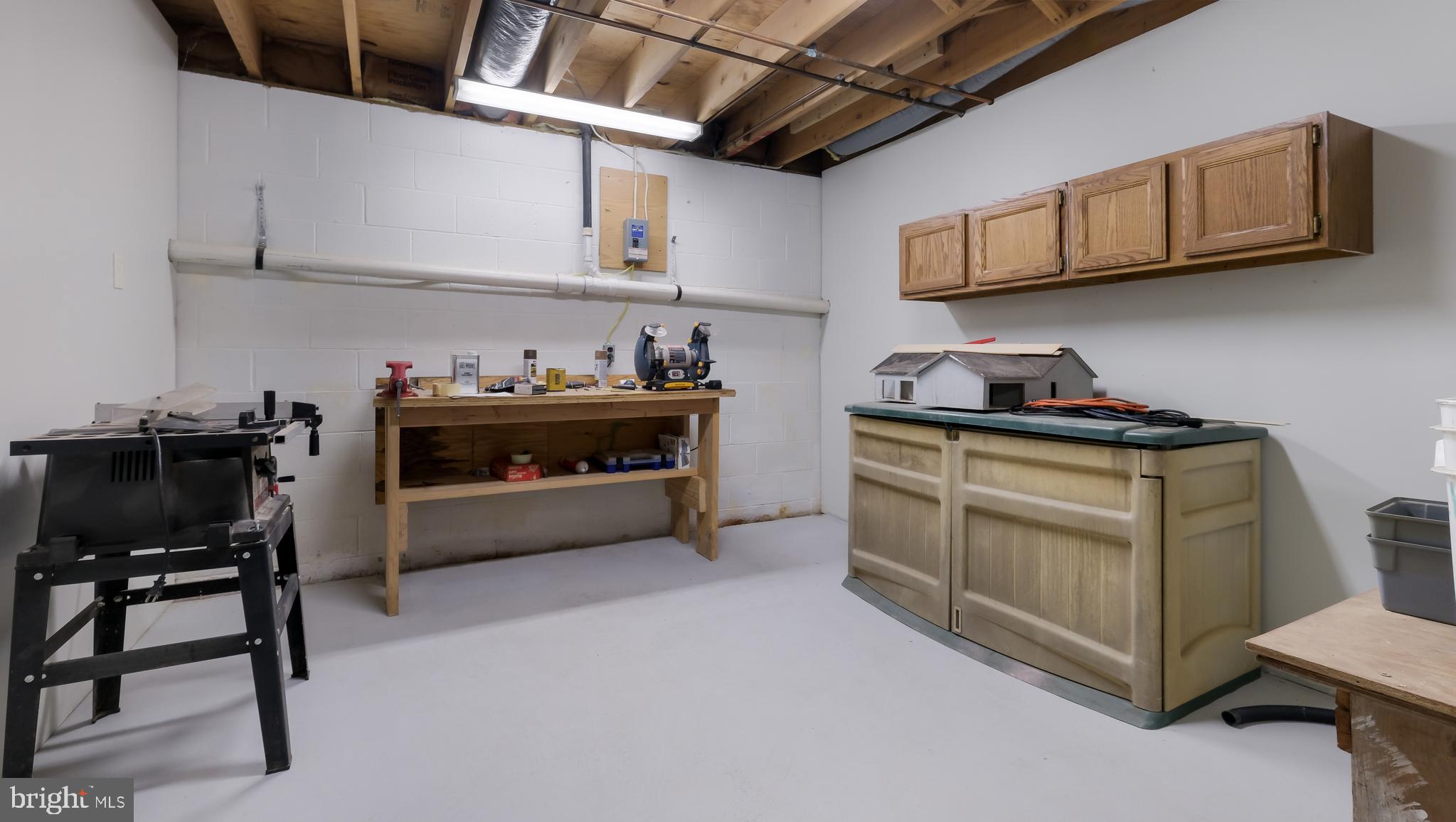 MEADOW WOOD - Residential